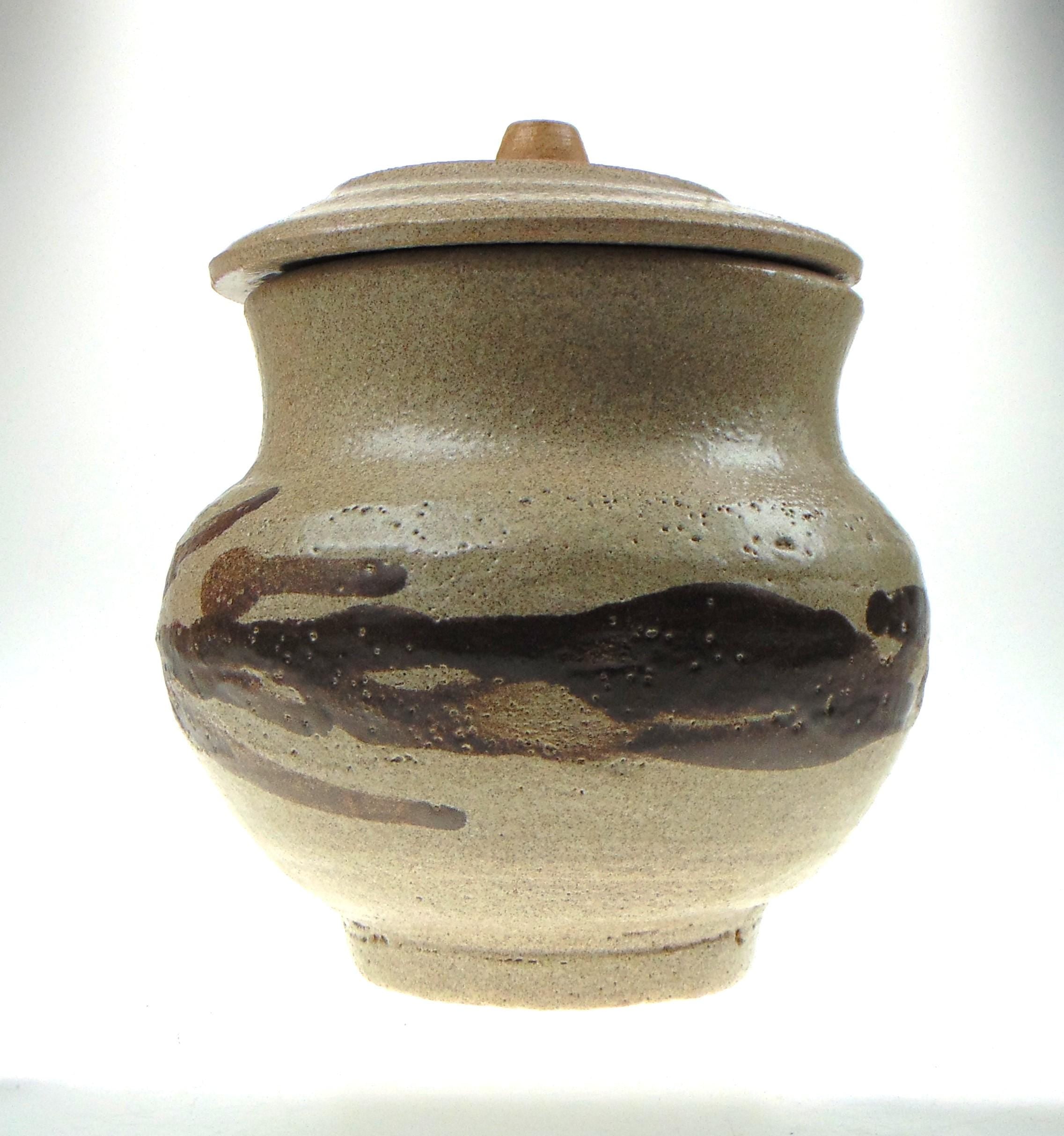 Handcrafted Pottery Jar with Lid: Mid-Century Modern Earthenware