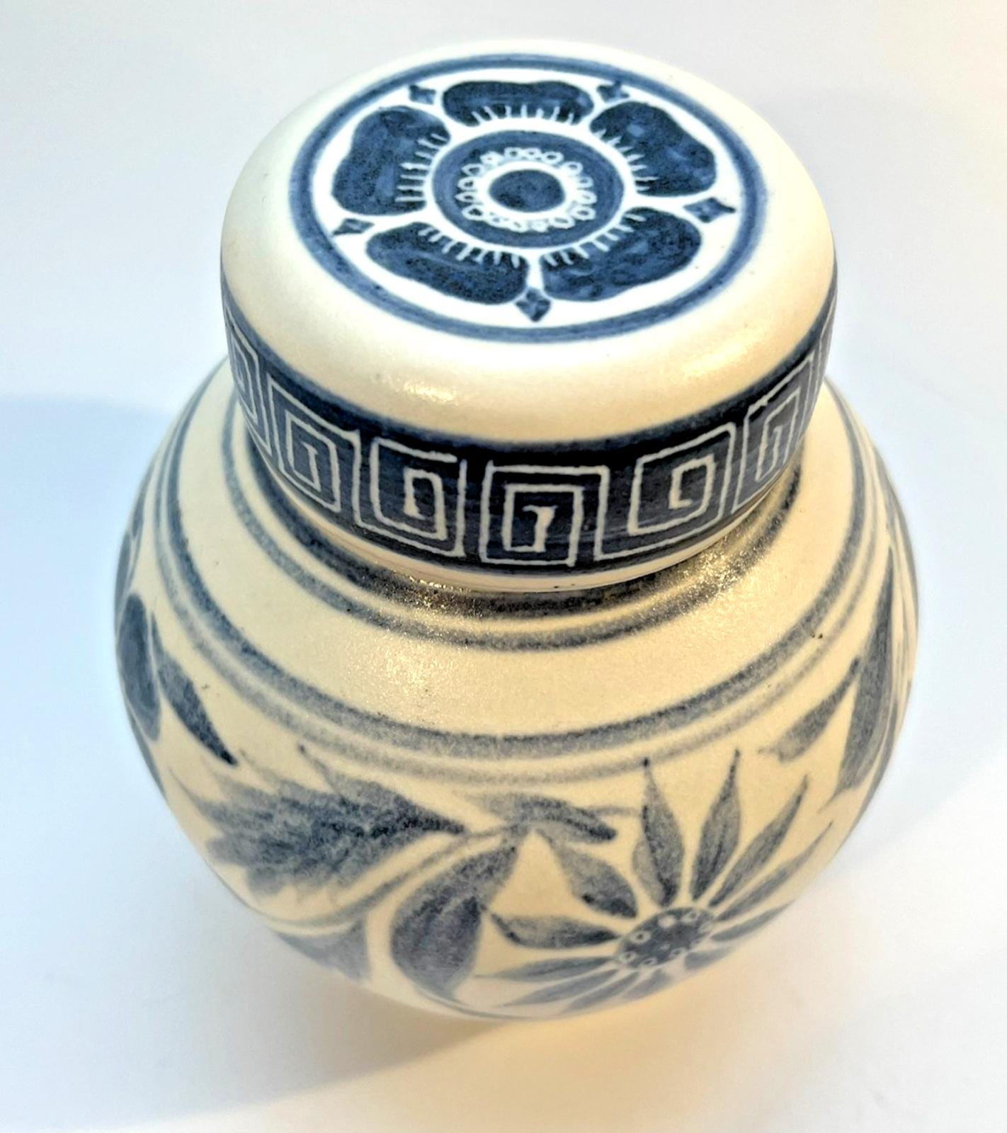 Muriel p wright pottery jar, vintage blue white salt glaze lidded signed 1970s