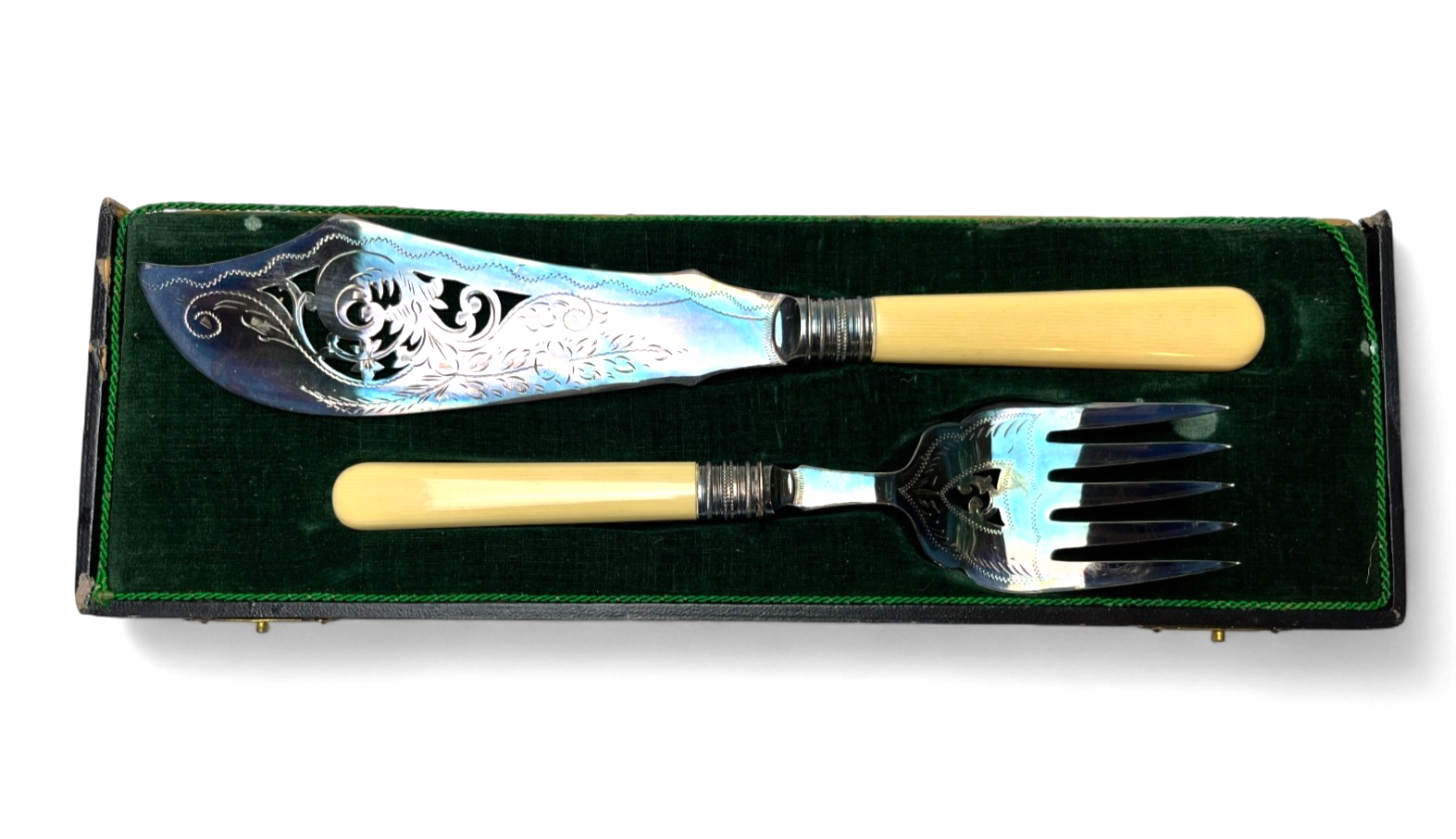 Antique Victorian Fish Serving Set with Ornate Detail & Cream Handles Boxed