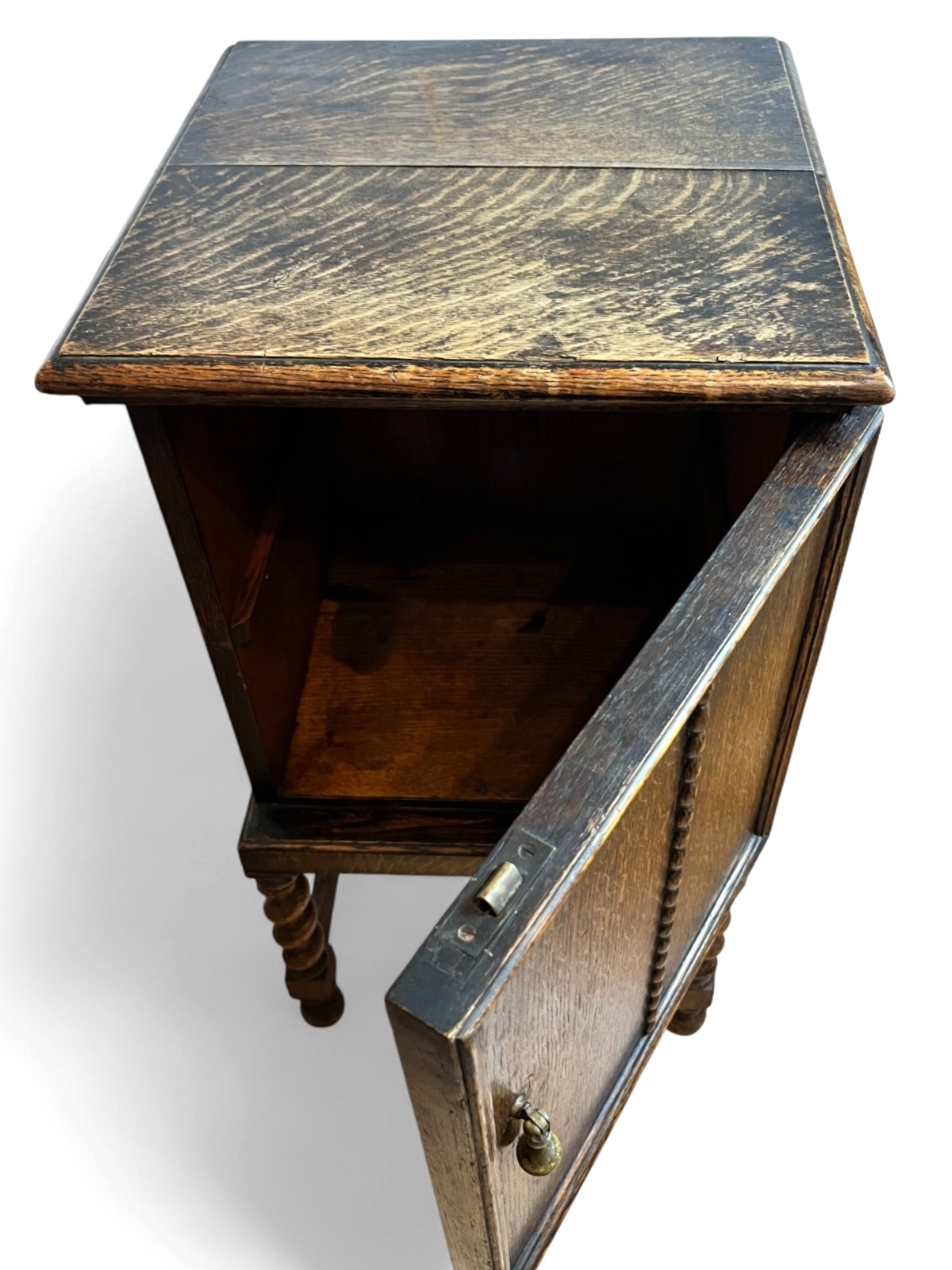 Antique Oak Cabinet with Barley Twist Legs Early 20th Century Bedside Cabinet