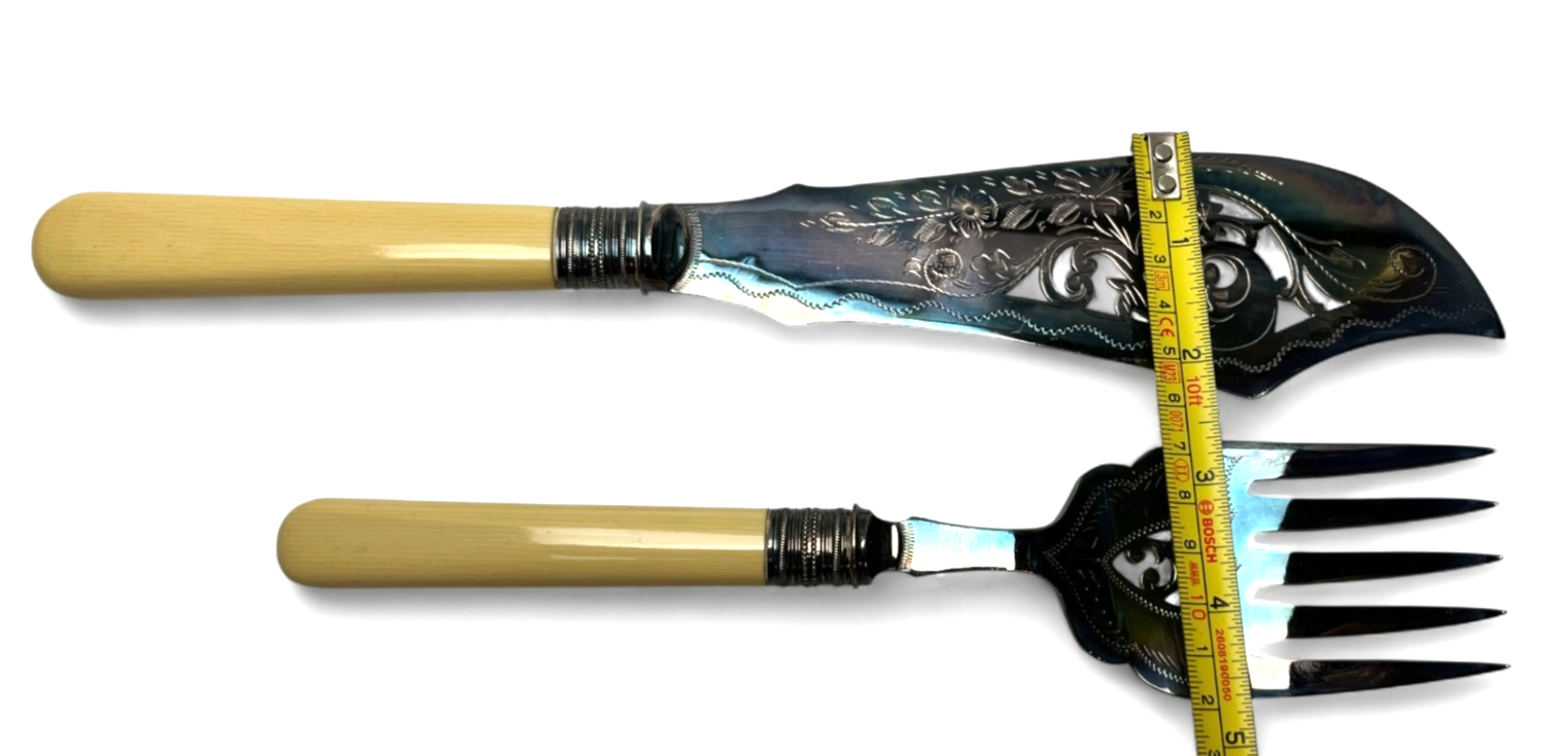 Antique Victorian Fish Serving Set with Ornate Detail & Cream Handles Boxed