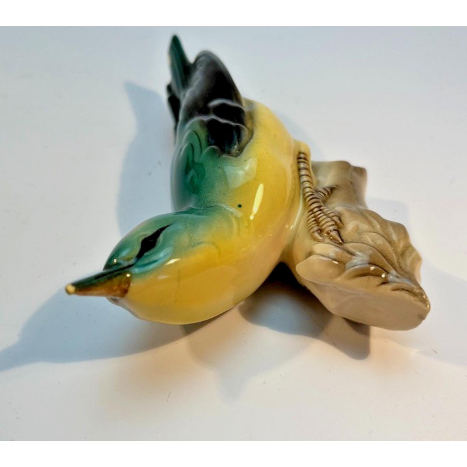 Set 3 Hertwig Katzhütte Bird Wall Plaques 1930s German Porcelain Figurines