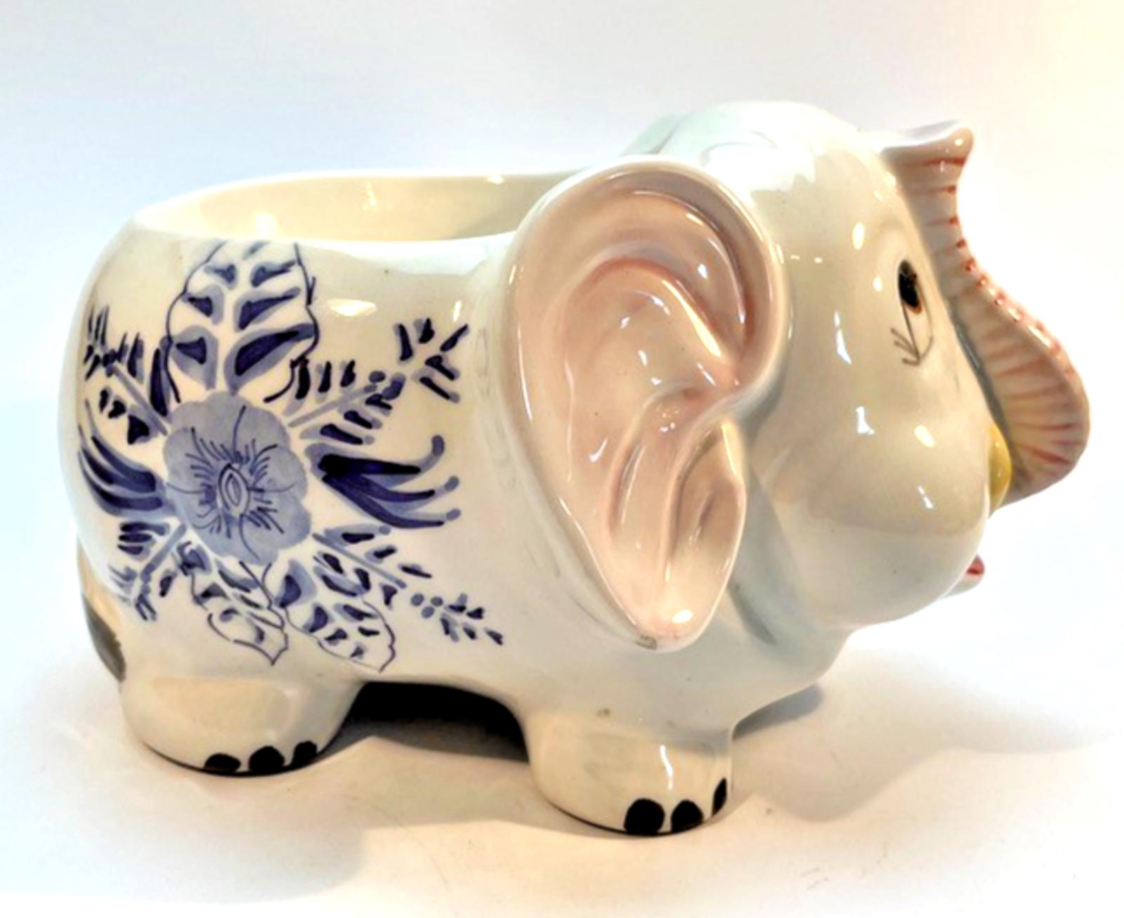 Vintage Ceramic Elephant Planter, Hand Painted Kitsch Plant Pot Figurine 20cm