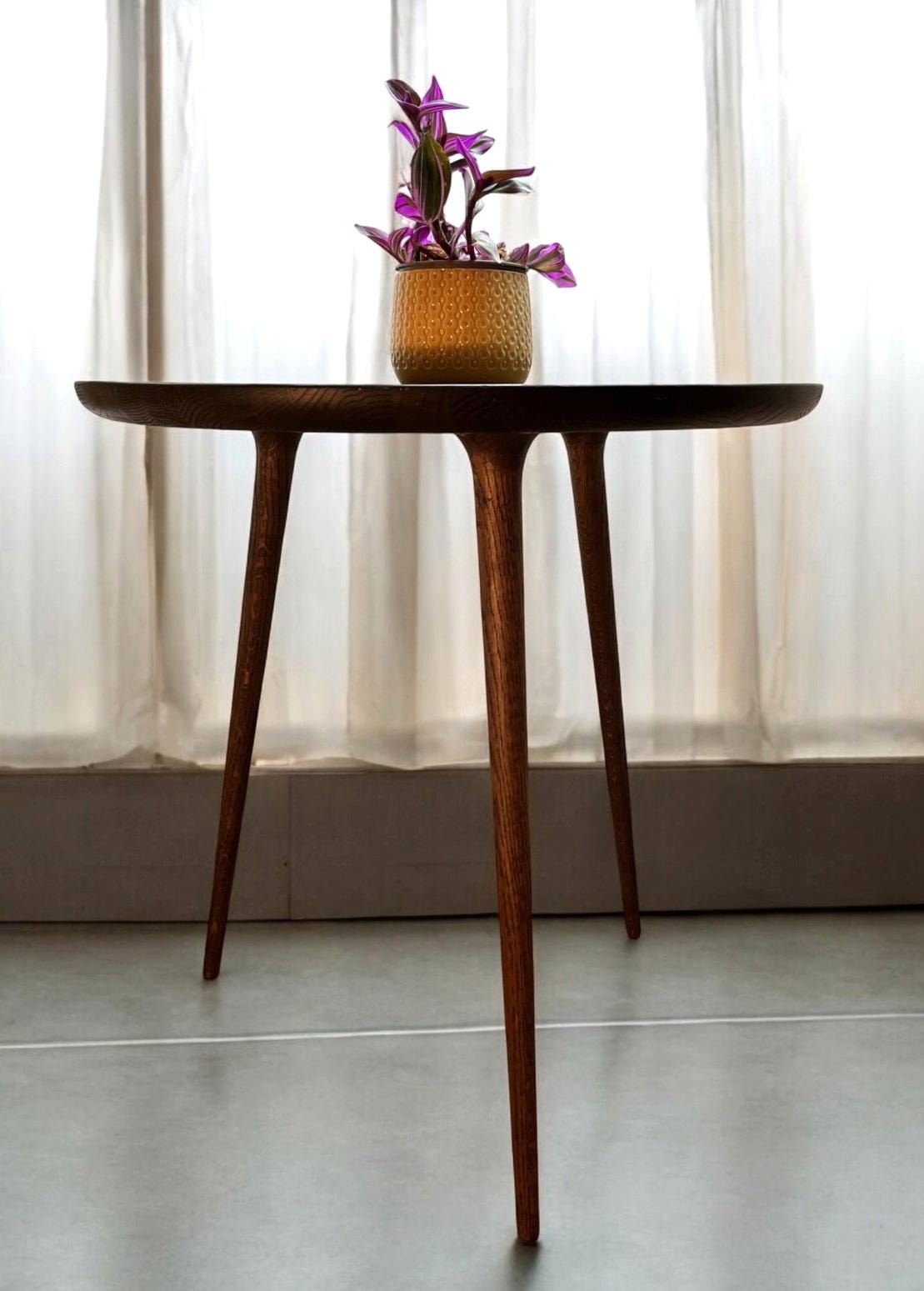Mater accent café table – Scandinavian design, solid oak, sirka grey finish