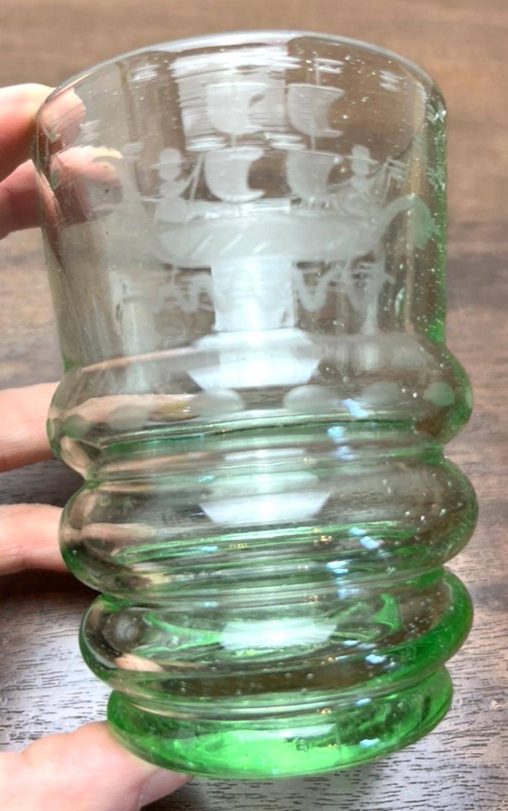Vintage Green Etched Glass Tumbler – Sailing Ship Motif, Ribbed Base, 10 cm