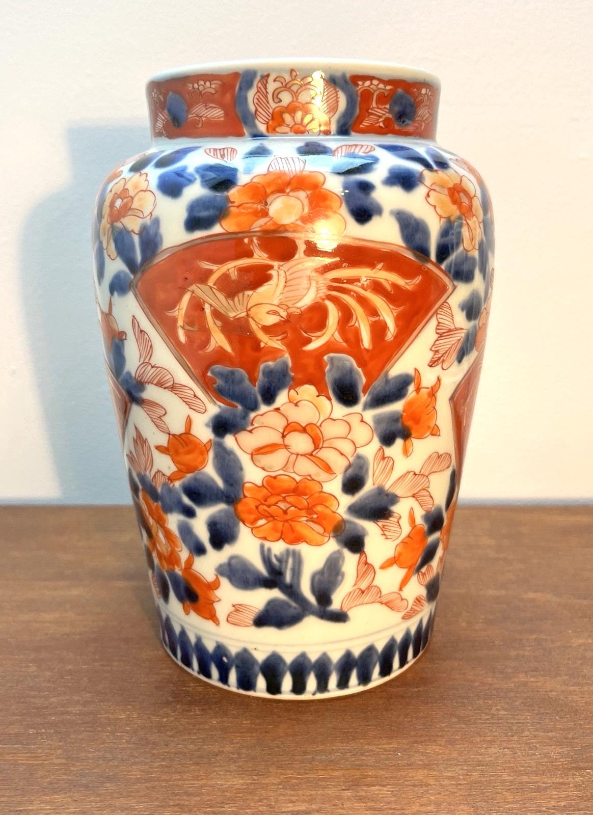 Vintage Japanese Imari Vase – Hand Painted Porcelain Floral Bird Design