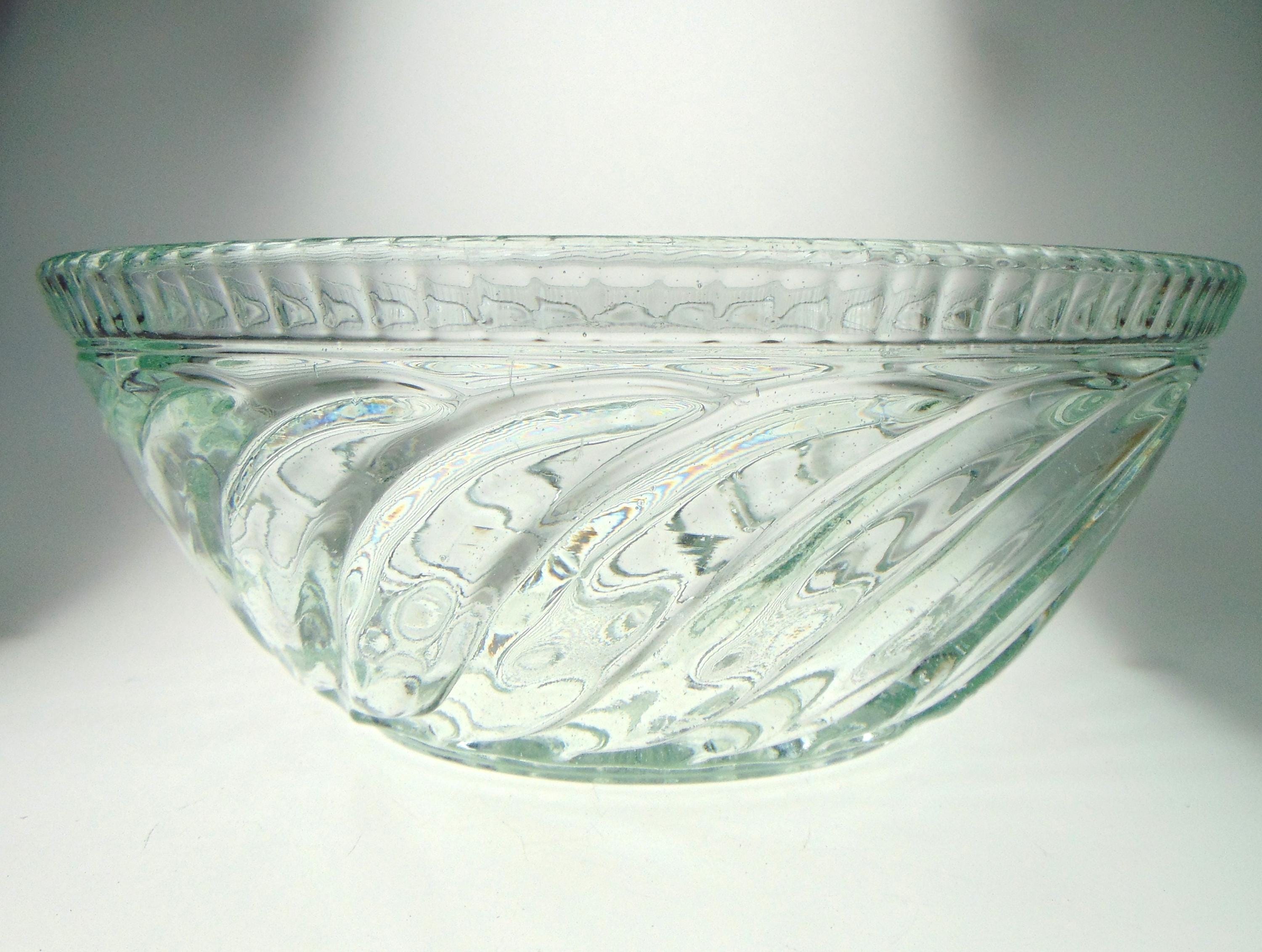 Art Deco Swedish Glass Bowl: Fyens 'Skjold' Shield Bowl