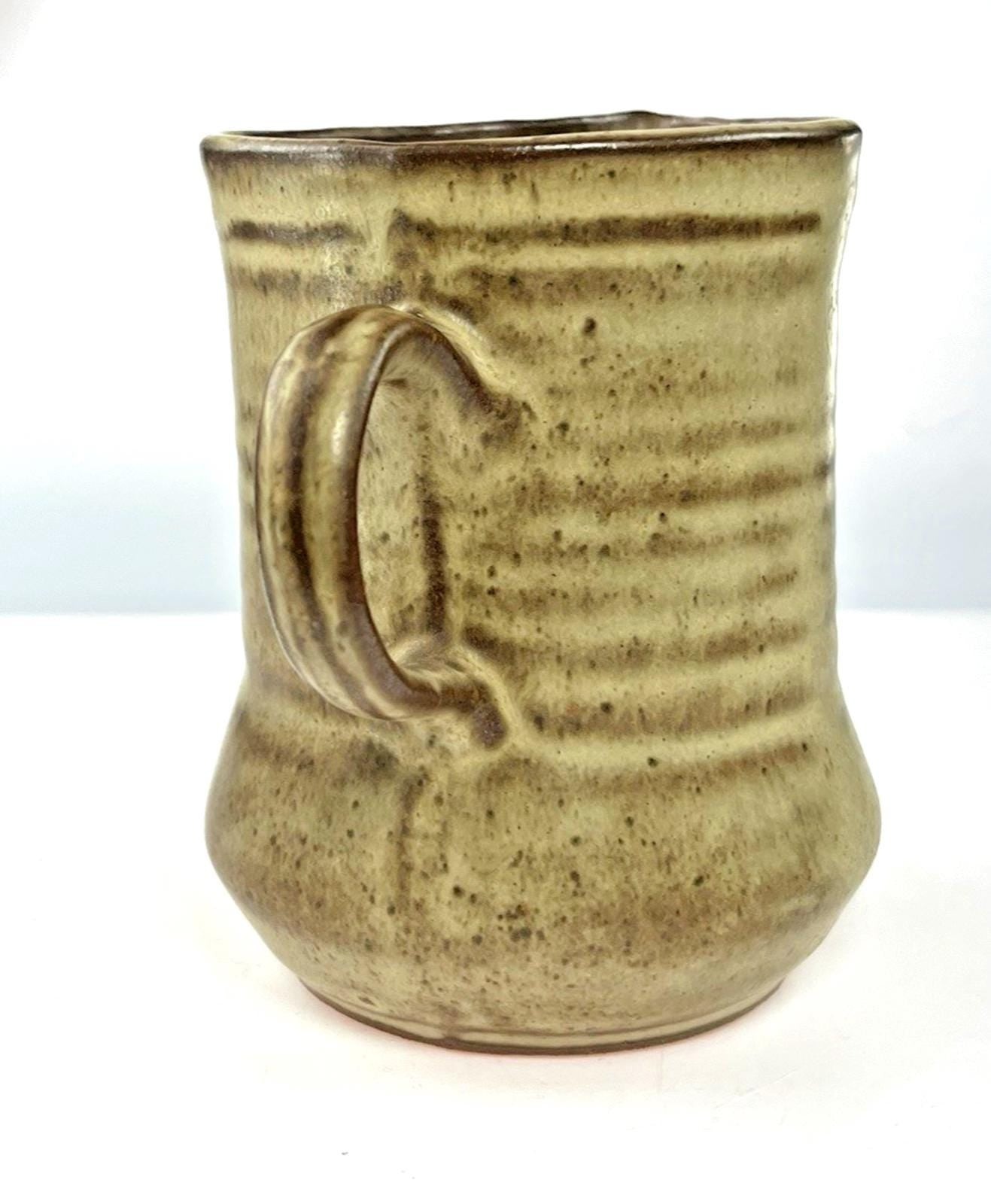 Mid Century Pottery Jug. Vintage Milk Ju or Water Jug. 1970s Pottery Kitchenware 10cm High x 11cm Wide