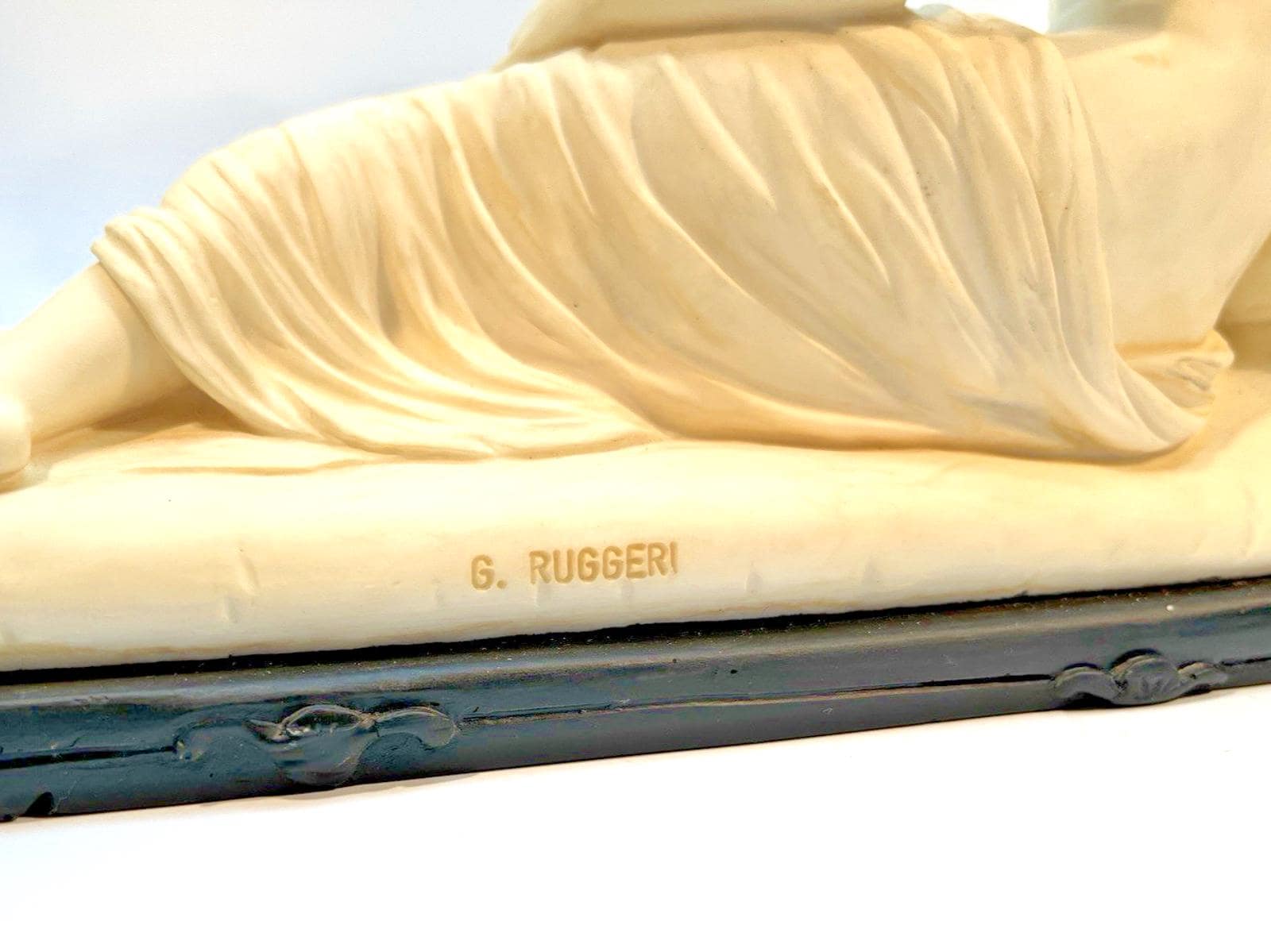 Semi Nude Sculpture by G Ruggeri, Venus Victorious. Vintage Sculpture in Resin