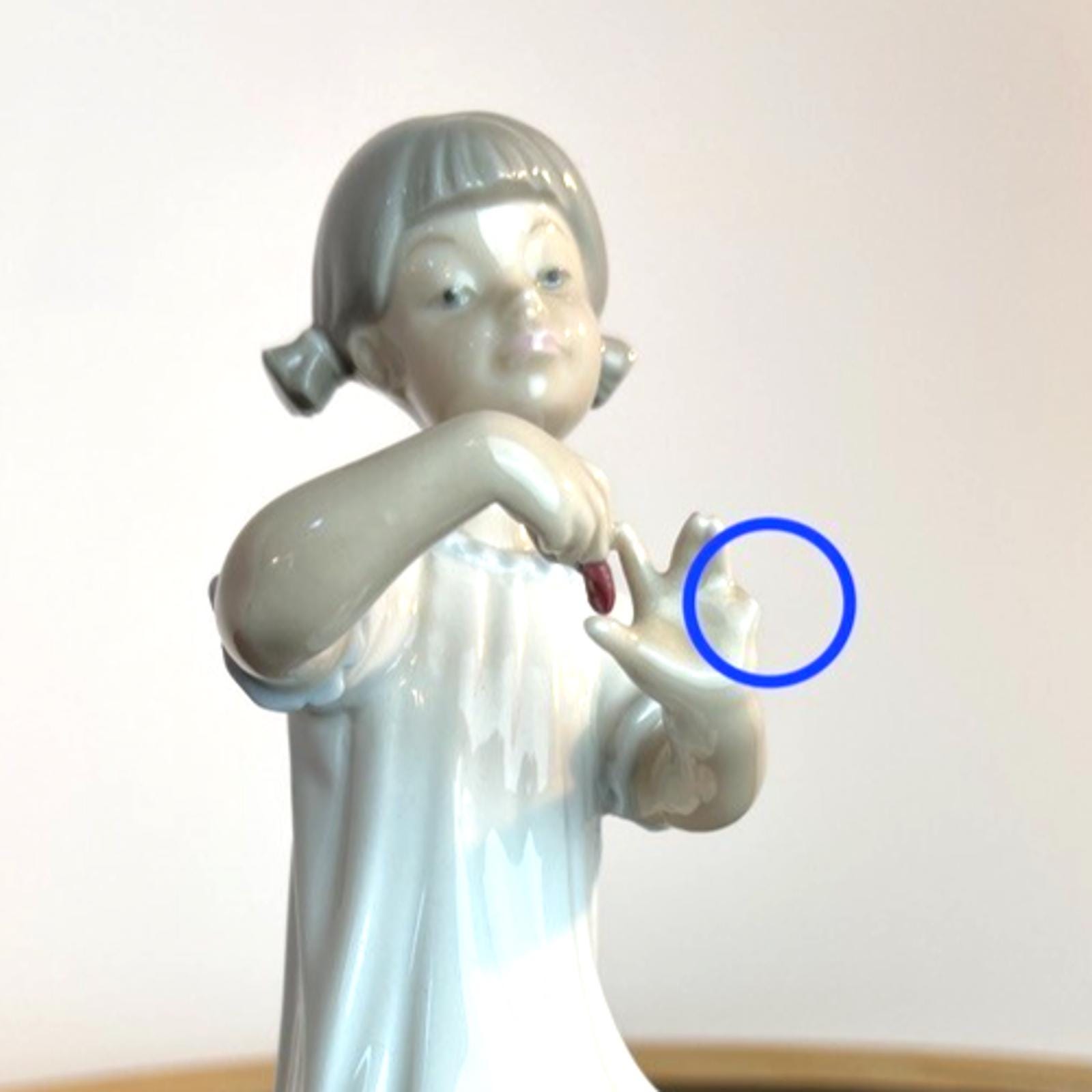 Lladro Girl Manicuring in Pyjamas, Number 1082 Nail Polish Porcelain Figurine