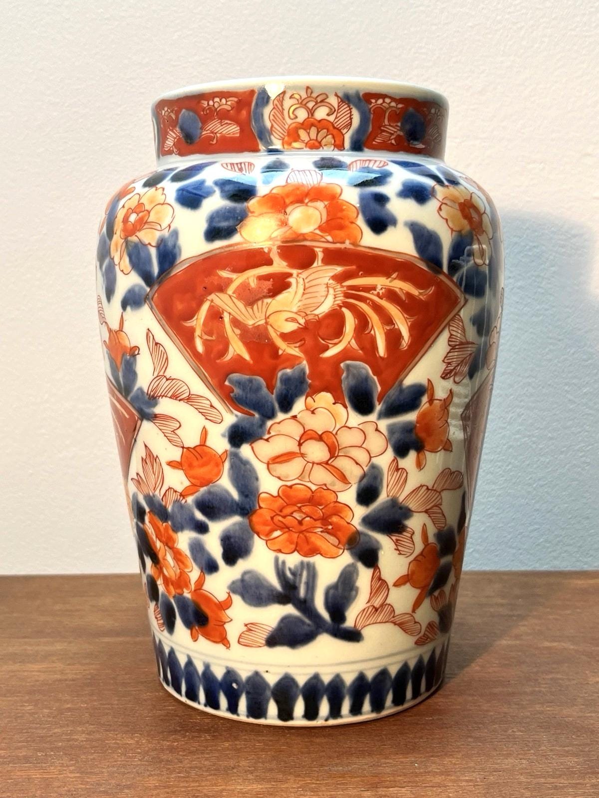 Vintage Japanese Imari Vase – Hand Painted Porcelain Floral Bird Design