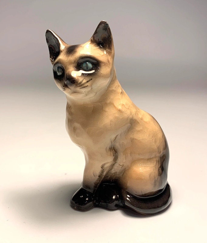 Vintage Goebel Siamese Cat Figurine: West Germany Porcelain