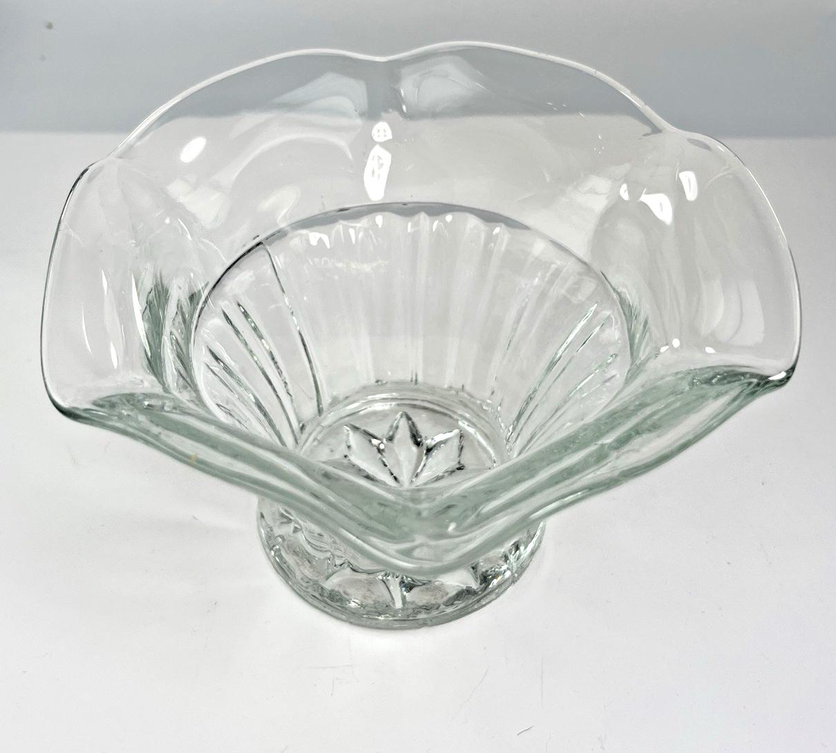 Art deco glass bowl w/ scalloped rim – 8.5cm h x 13cm w decorative