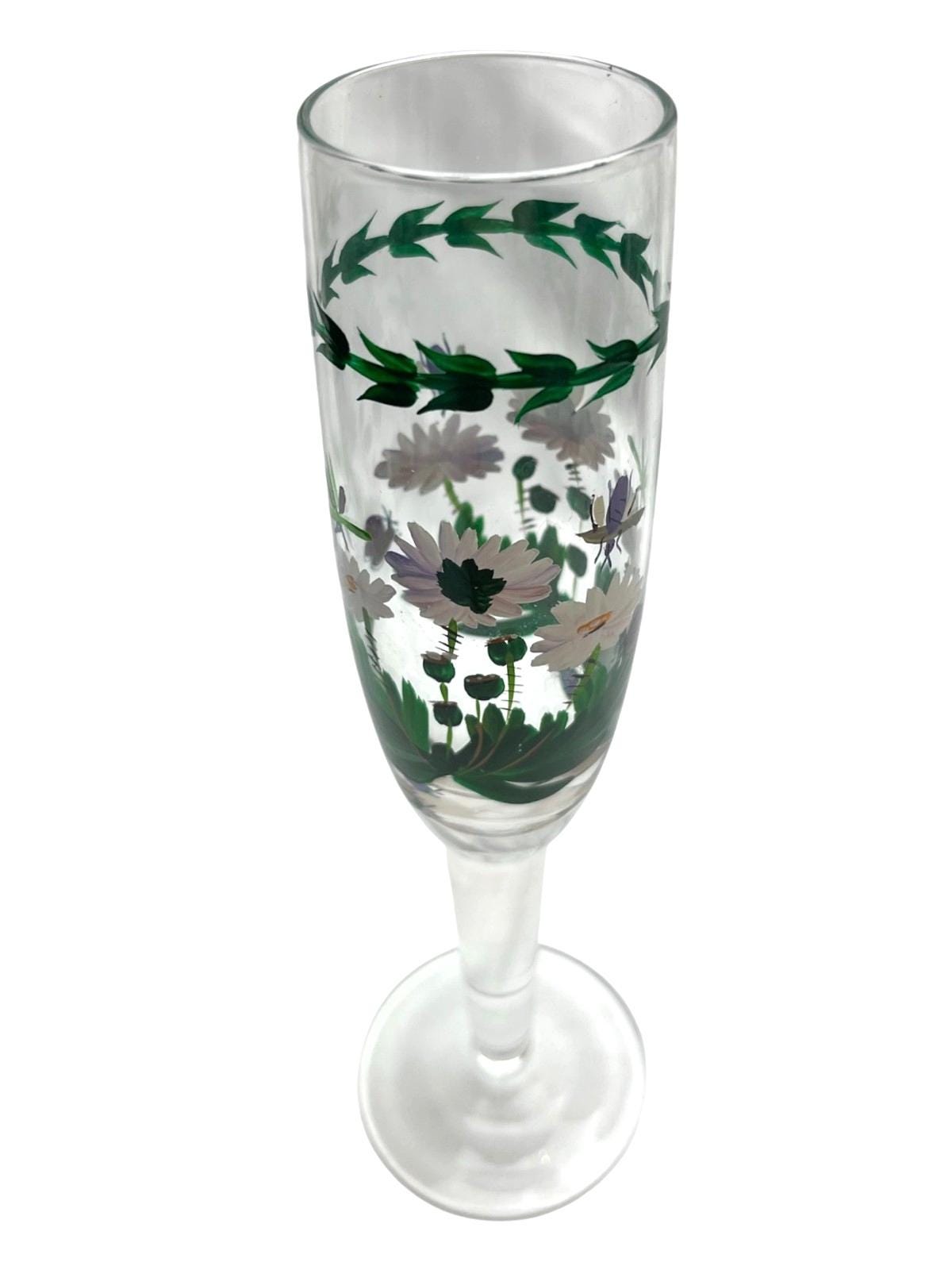 Set of 4 hand‑painted decorative champagne glasses – floral enamel art glassware 22cm. Champagne flutes