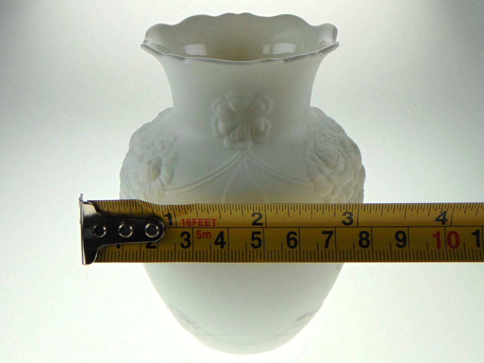 1960s Kaiser Bisque Porcelain Vases White West German Pair Squat & Bouquet