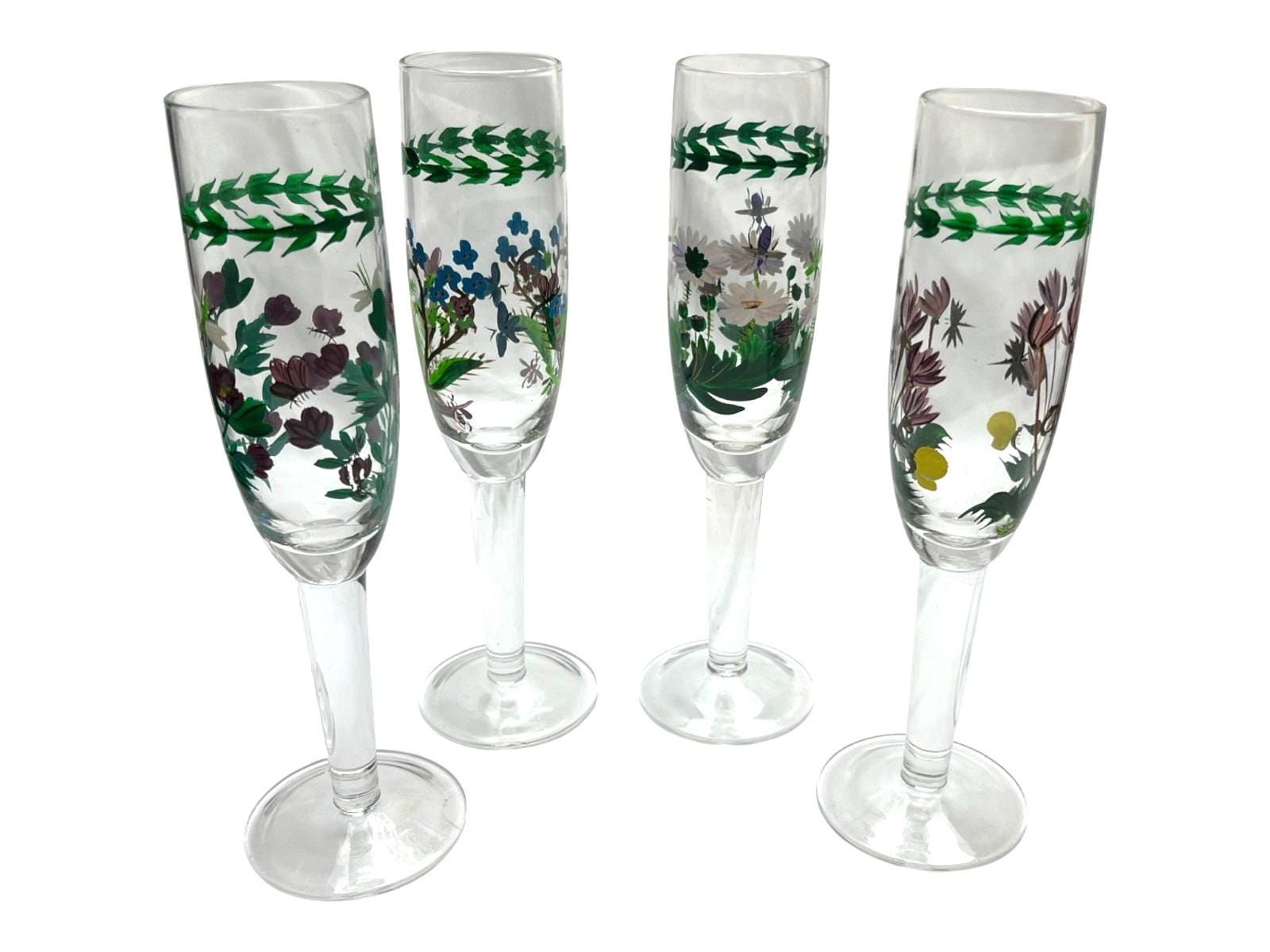 Set of 4 hand‑painted decorative champagne glasses – floral enamel art glassware 22cm. Champagne flutes