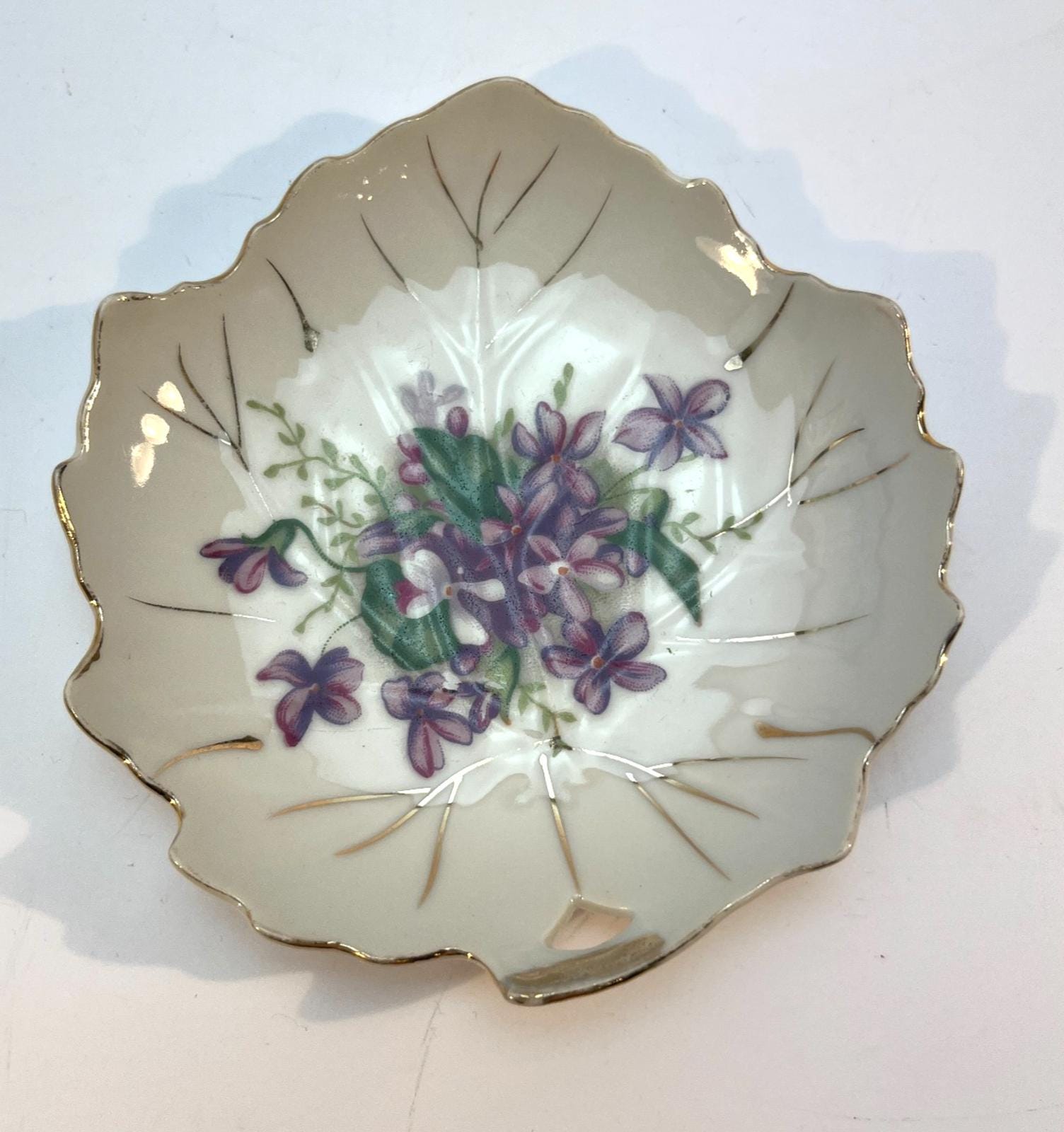 4 1950s China Plates with Hand Painted Floral Detailing. Pre-Viceroy Decorative