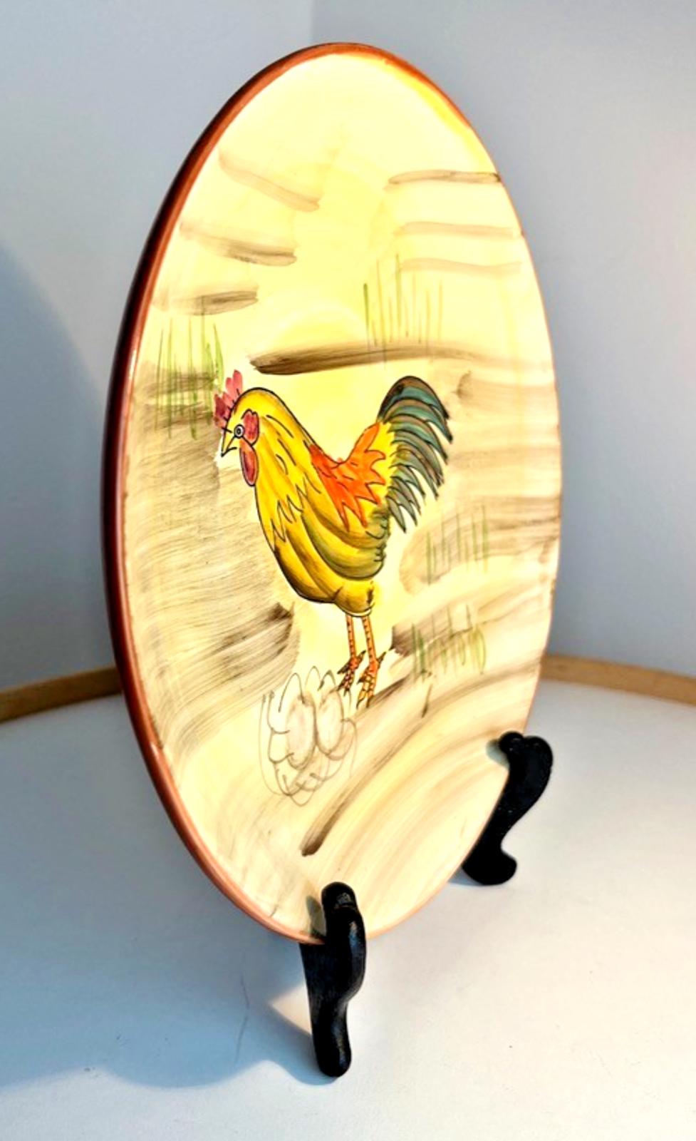 Hand-Painted Terracotta Cockerel Bowl: Vintage Decorative Pottery