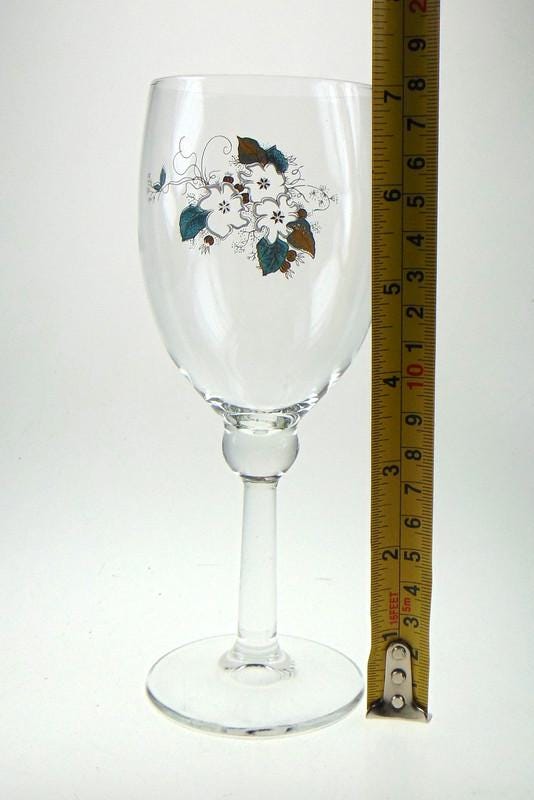 Mid Century Wine Glasses with White Floral Detail - Set of 5