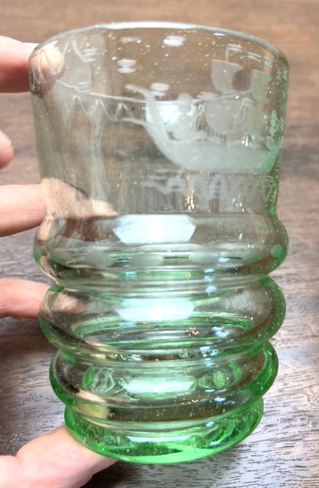 Vintage Green Etched Glass Tumbler – Sailing Ship Motif, Ribbed Base, 10 cm