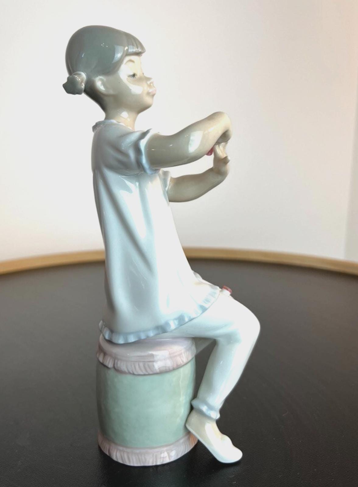 Lladro Girl Manicuring in Pyjamas, Number 1082 Nail Polish Porcelain Figurine