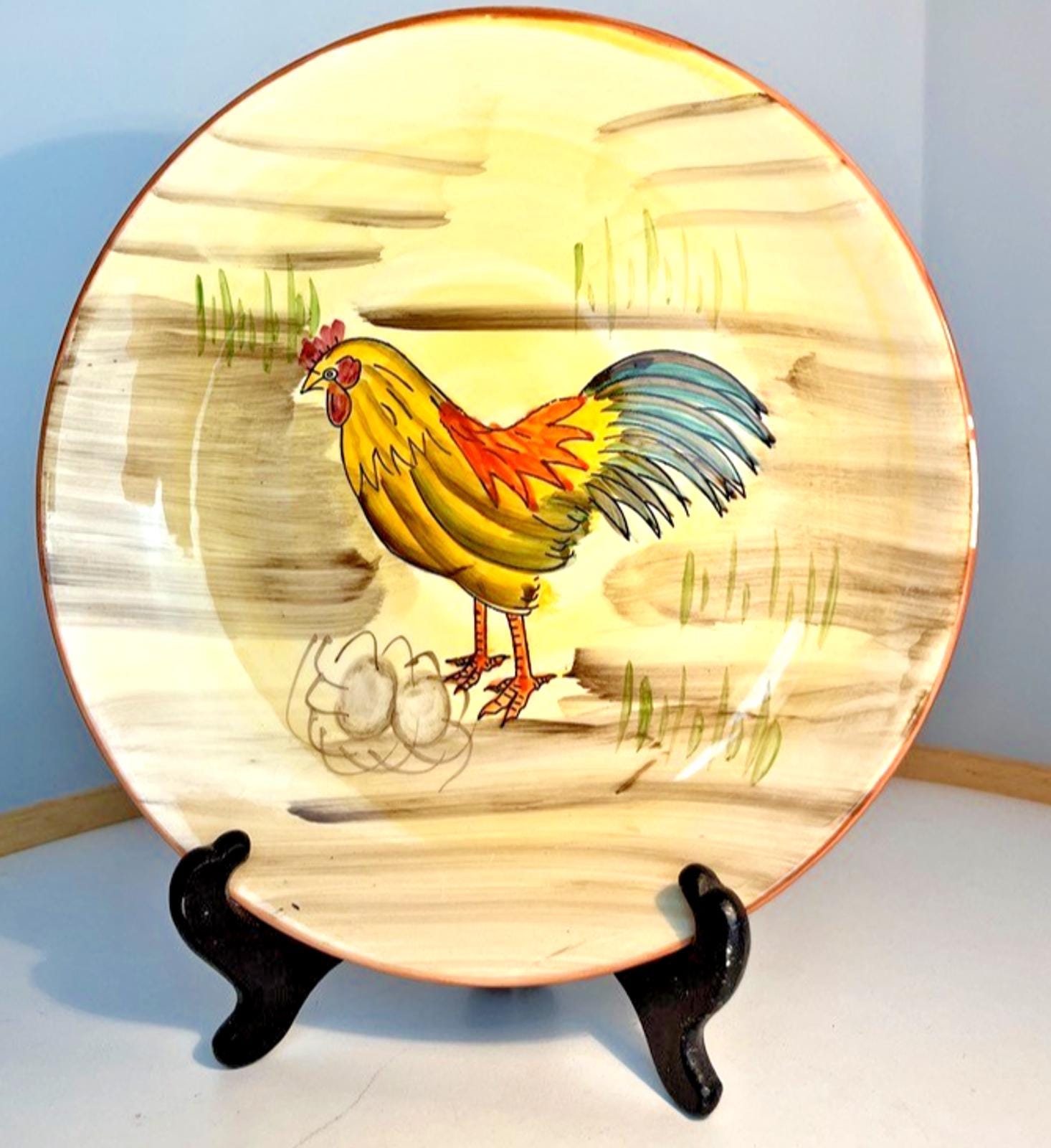 Hand-Painted Terracotta Cockerel Bowl: Vintage Decorative Pottery