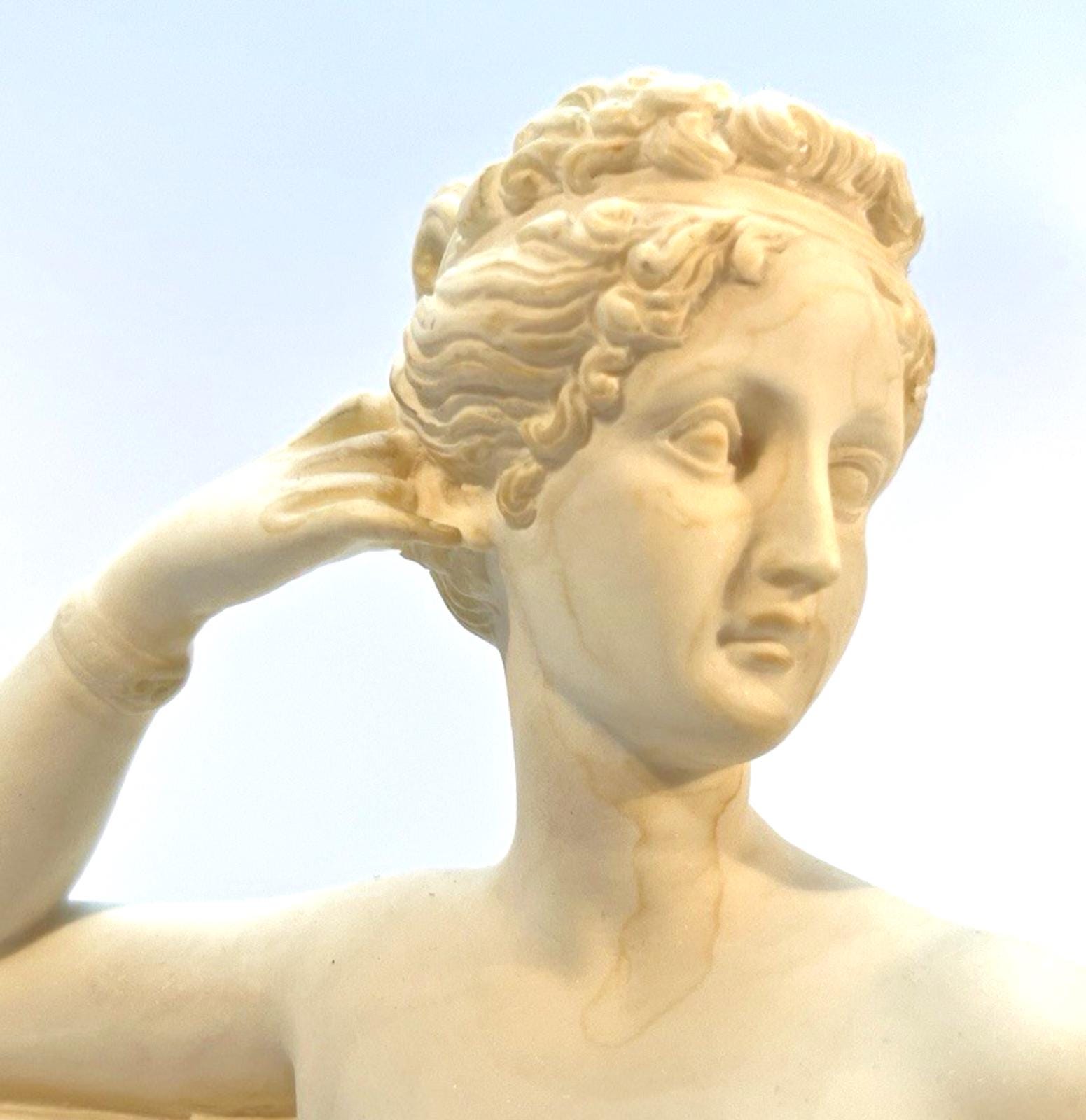 Semi Nude Sculpture by G Ruggeri, Venus Victorious. Vintage Sculpture in Resin