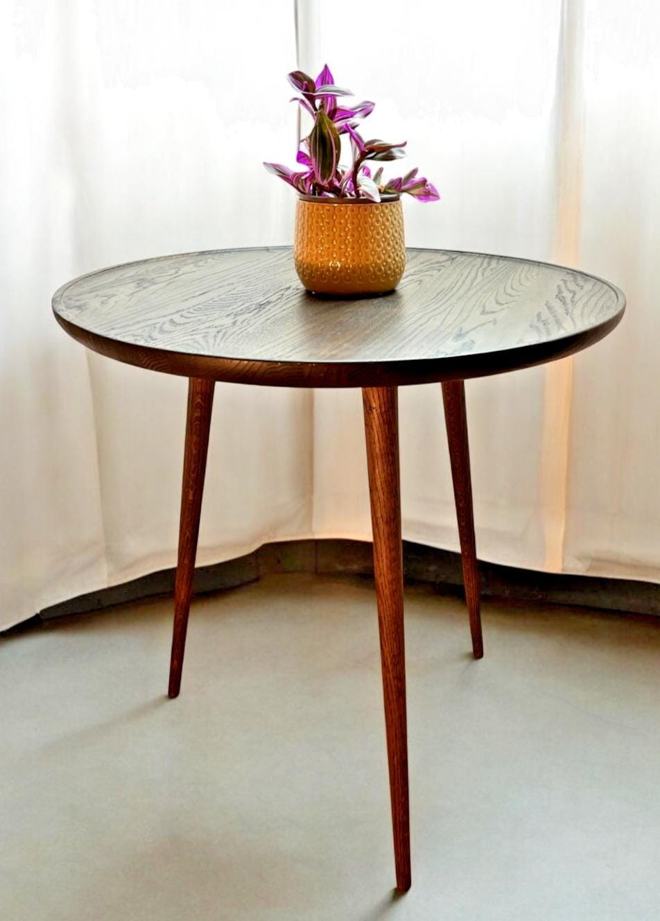 Mater accent café table – Scandinavian design, solid oak, sirka grey finish