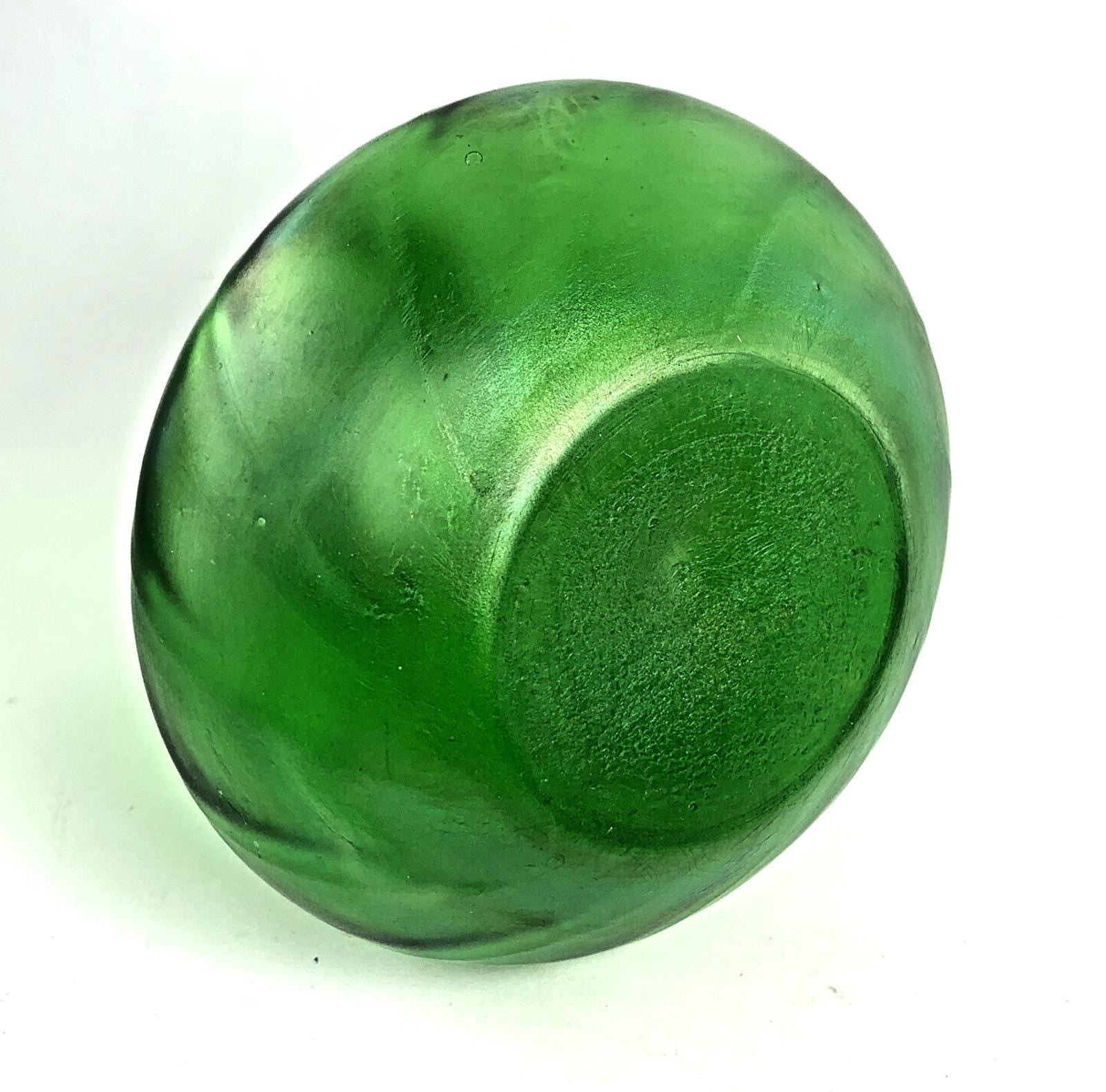 Antique Green Lustre Glass Vase: Art Nouveau Swirl Pattern