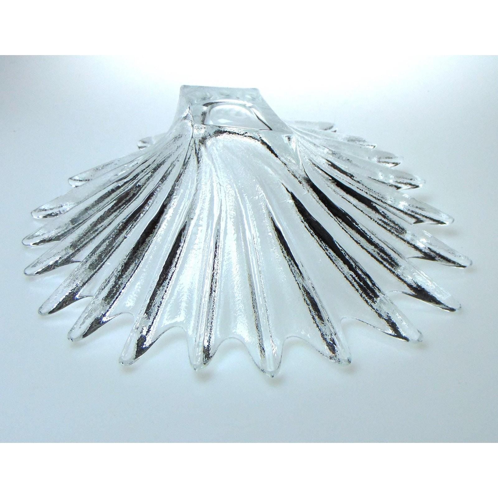 Dartington crystal palm dish in clear crystal. decorative crystal bowl 1980s