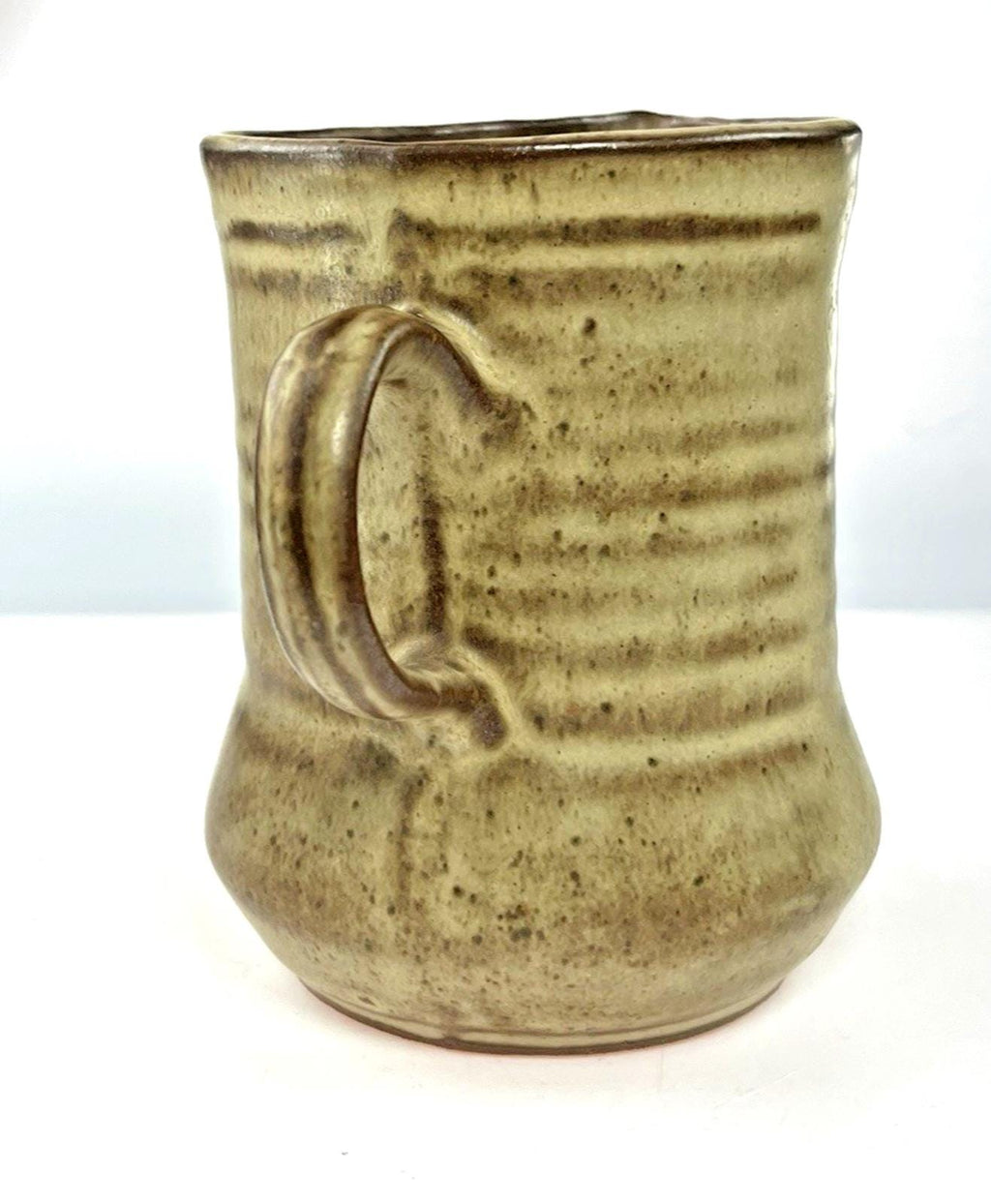 Mid Century Pottery Jug. Vintage Milk Ju or Water Jug. 1970s Pottery Kitchenware 10cm High x 11cm Wide