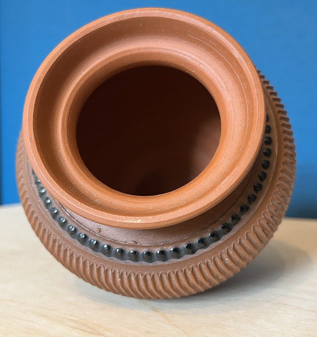 Vintage Studio Pottery Vase Ribbed Terracotta Brown Ceramic Vase 12cm