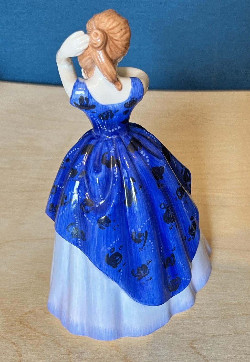 Royal Doulton Pretty Ladies Lauren Figurine HN Collection Blue Dress Figure 17cm