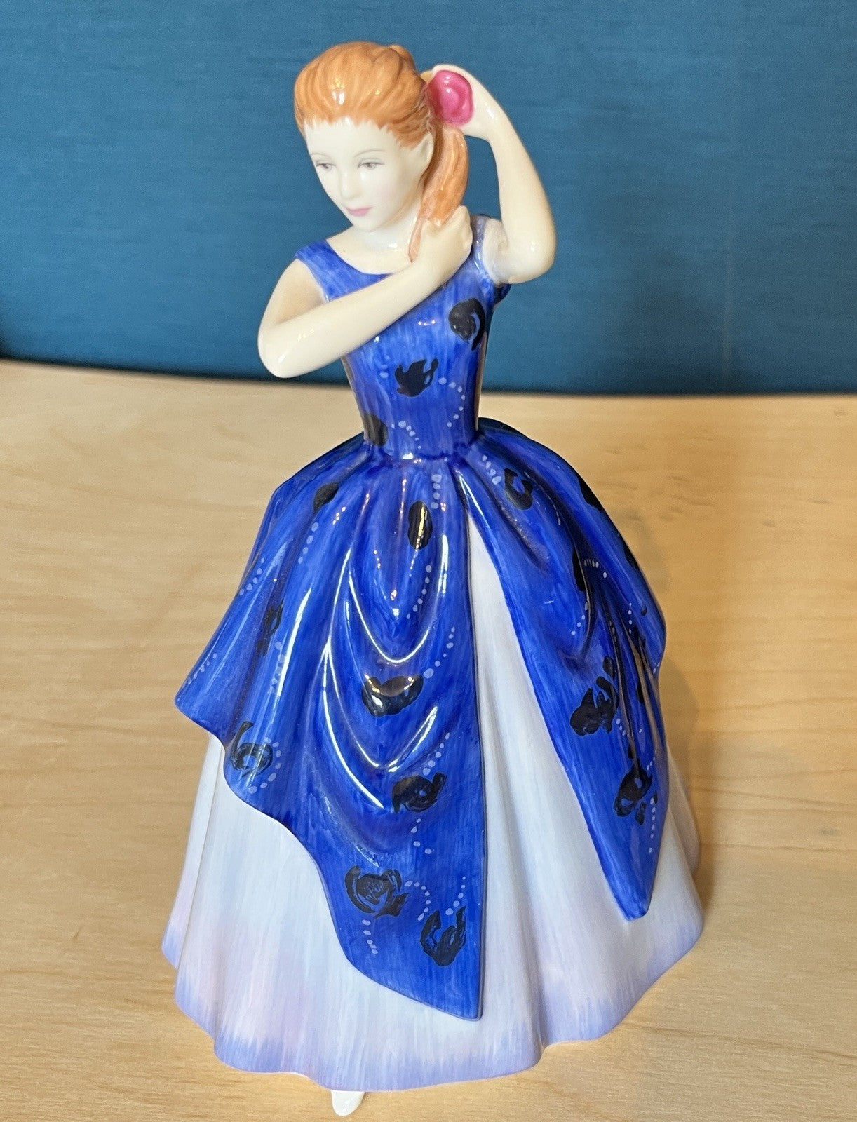 Royal Doulton Pretty Ladies Lauren Figurine HN Collection Blue Dress Figure 17cm
