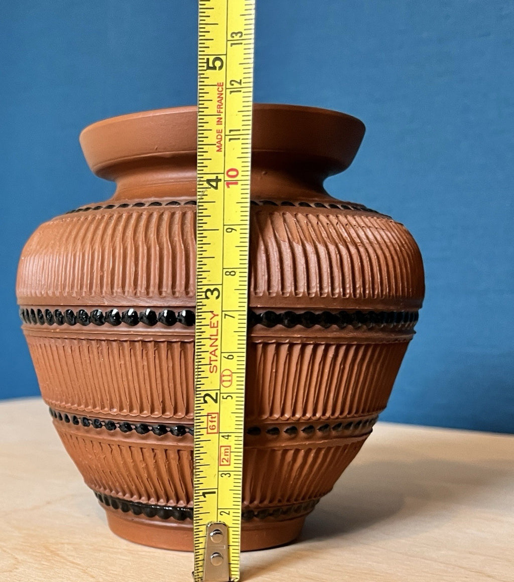 Vintage Studio Pottery Vase Ribbed Terracotta Brown Ceramic Vase 12cm