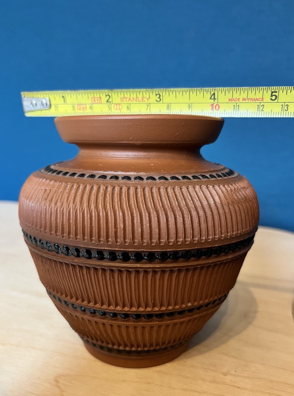 Vintage Studio Pottery Vase Ribbed Terracotta Brown Ceramic Vase 12cm