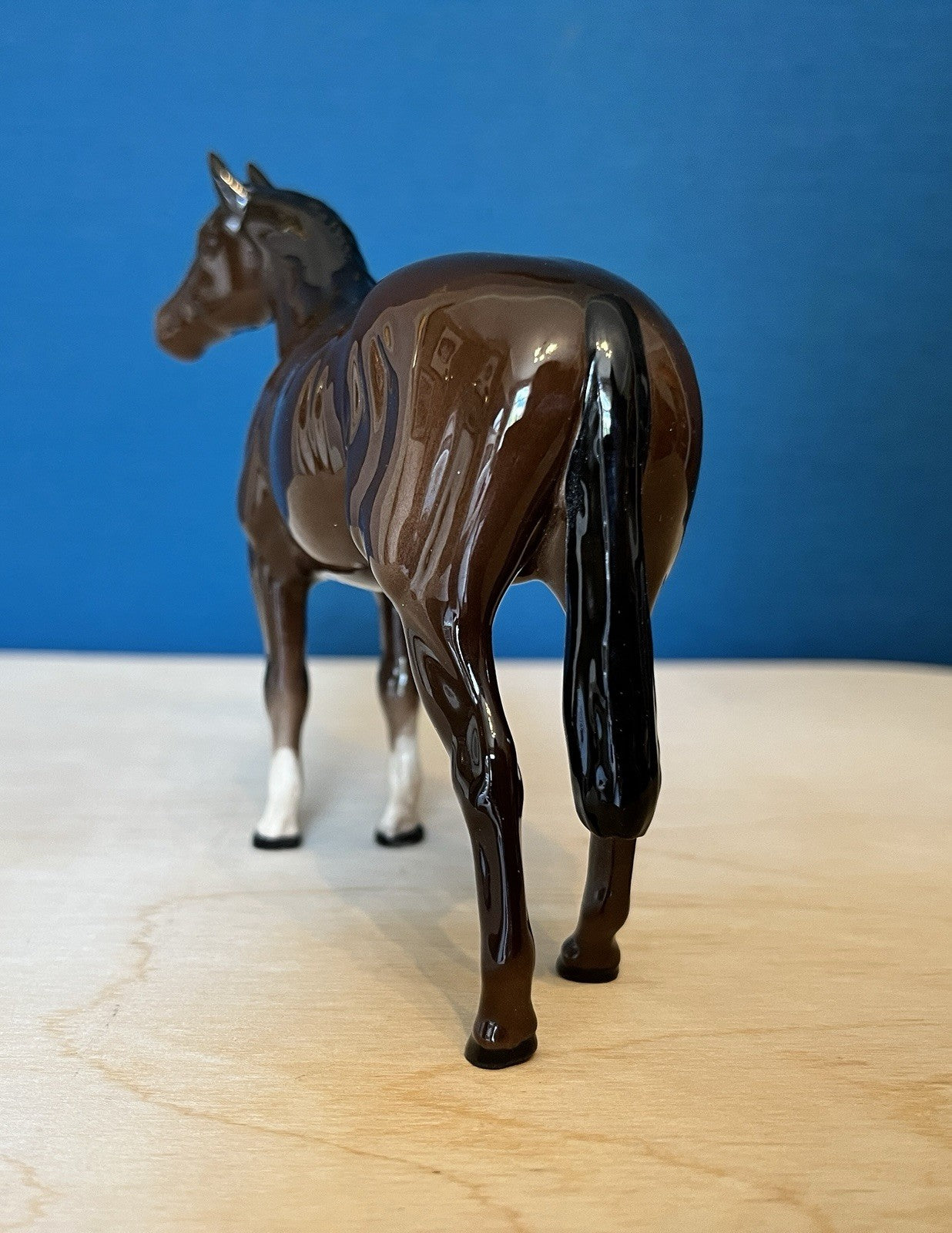 Royal Doulton Horse Figurine Bay Thoroughbred Horse Figure 16cm