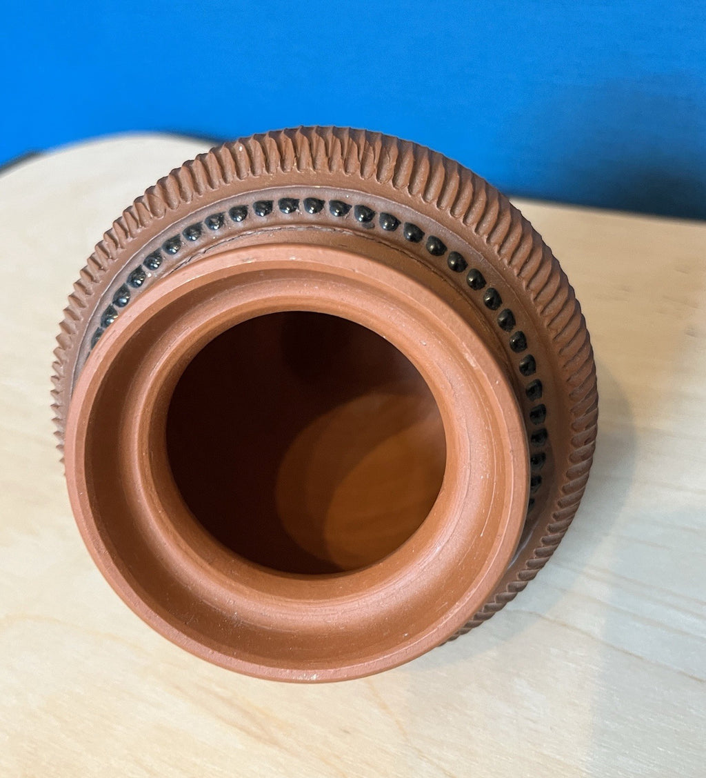 Vintage Studio Pottery Vase Ribbed Terracotta Brown Ceramic Vase 12cm
