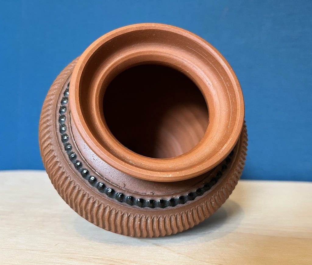 Vintage Studio Pottery Vase Ribbed Terracotta Brown Ceramic Vase 12cm