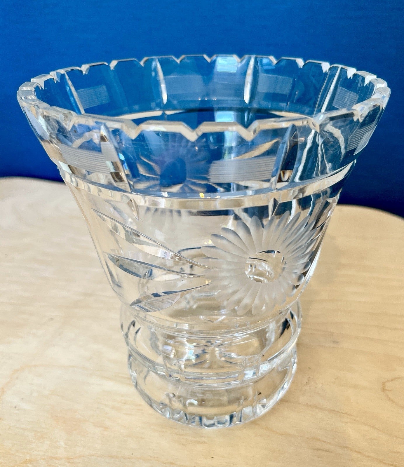 Heavy Cut Crystal Vase Starburst Floral Cut Glass Vase 16cm Crystal Ice Bucket