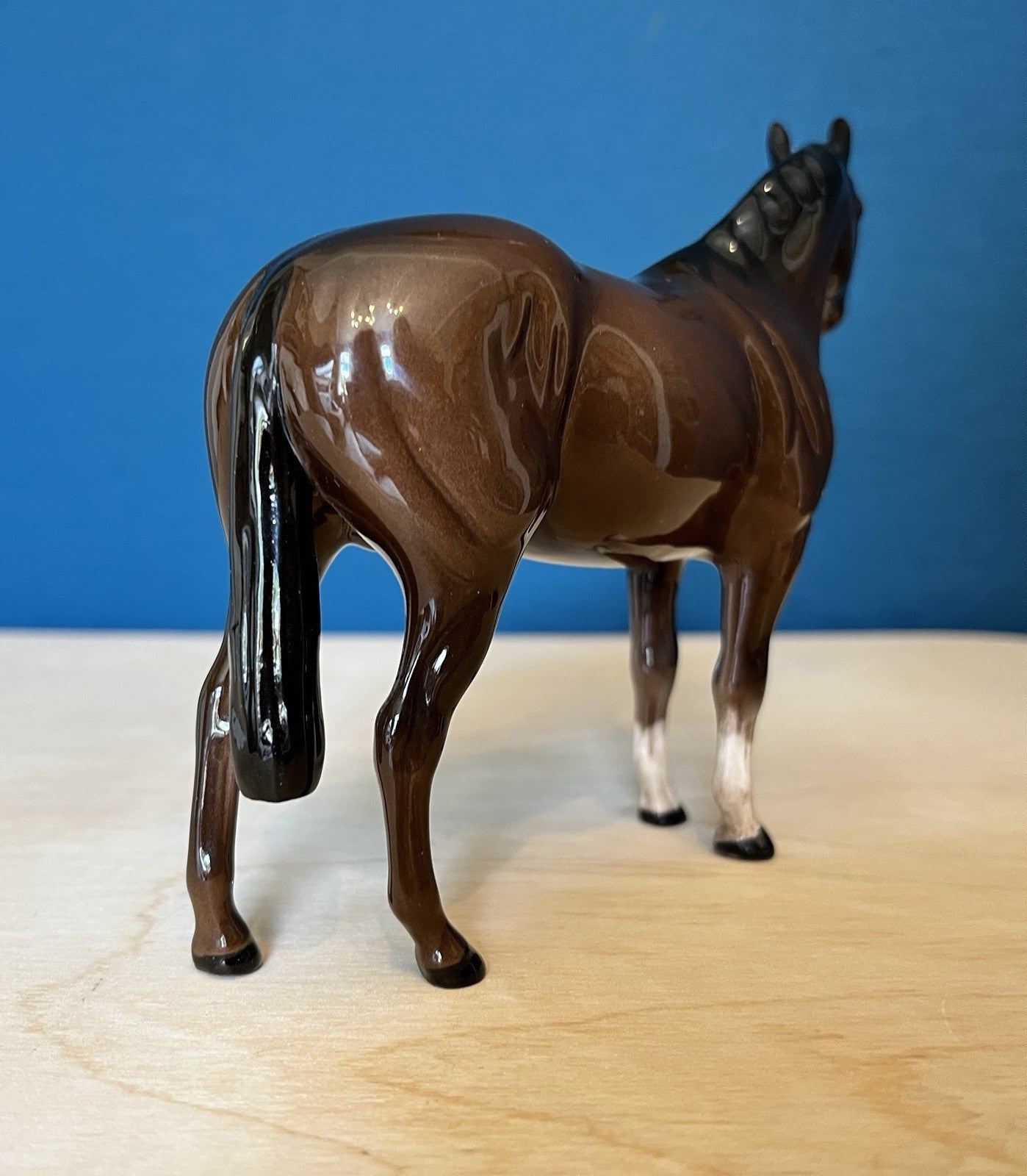 Royal Doulton Horse Figurine Bay Thoroughbred Horse Figure 16cm