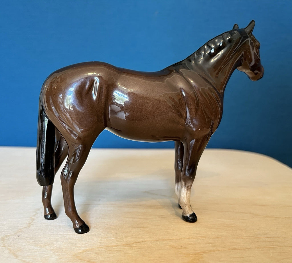 Royal Doulton Horse Figurine Bay Thoroughbred Horse Figure 16cm