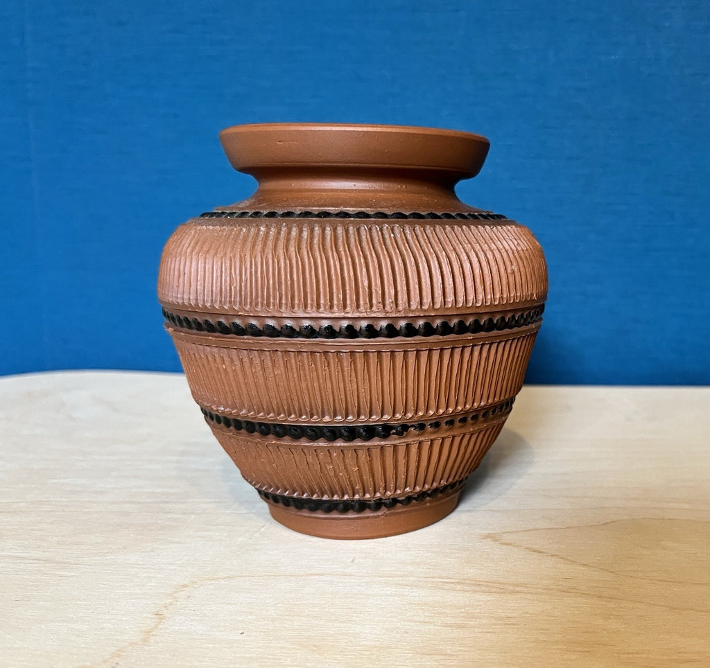 Vintage Studio Pottery Vase Ribbed Terracotta Brown Ceramic Vase 12cm
