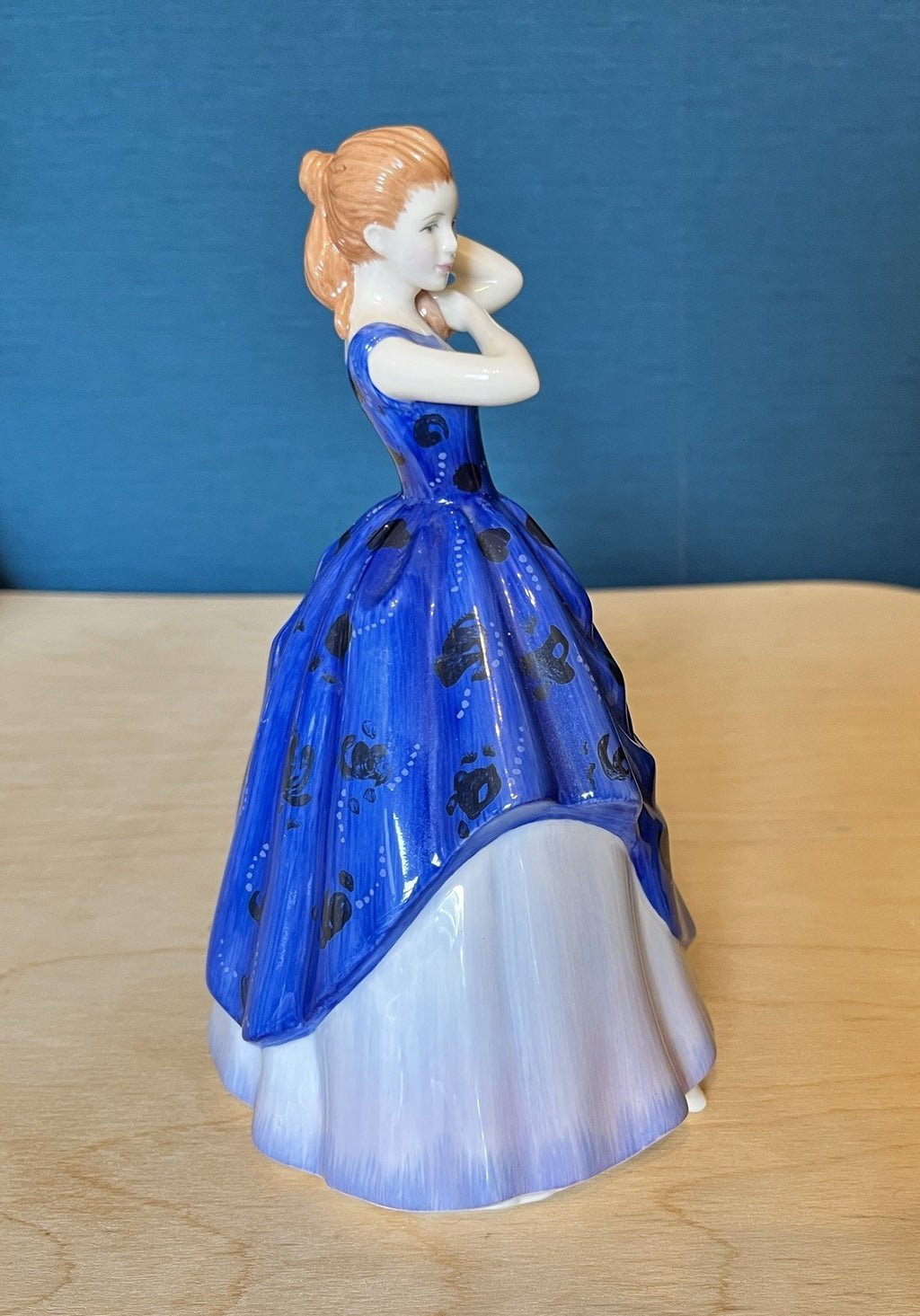 Royal Doulton Pretty Ladies Lauren Figurine HN Collection Blue Dress Figure 17cm
