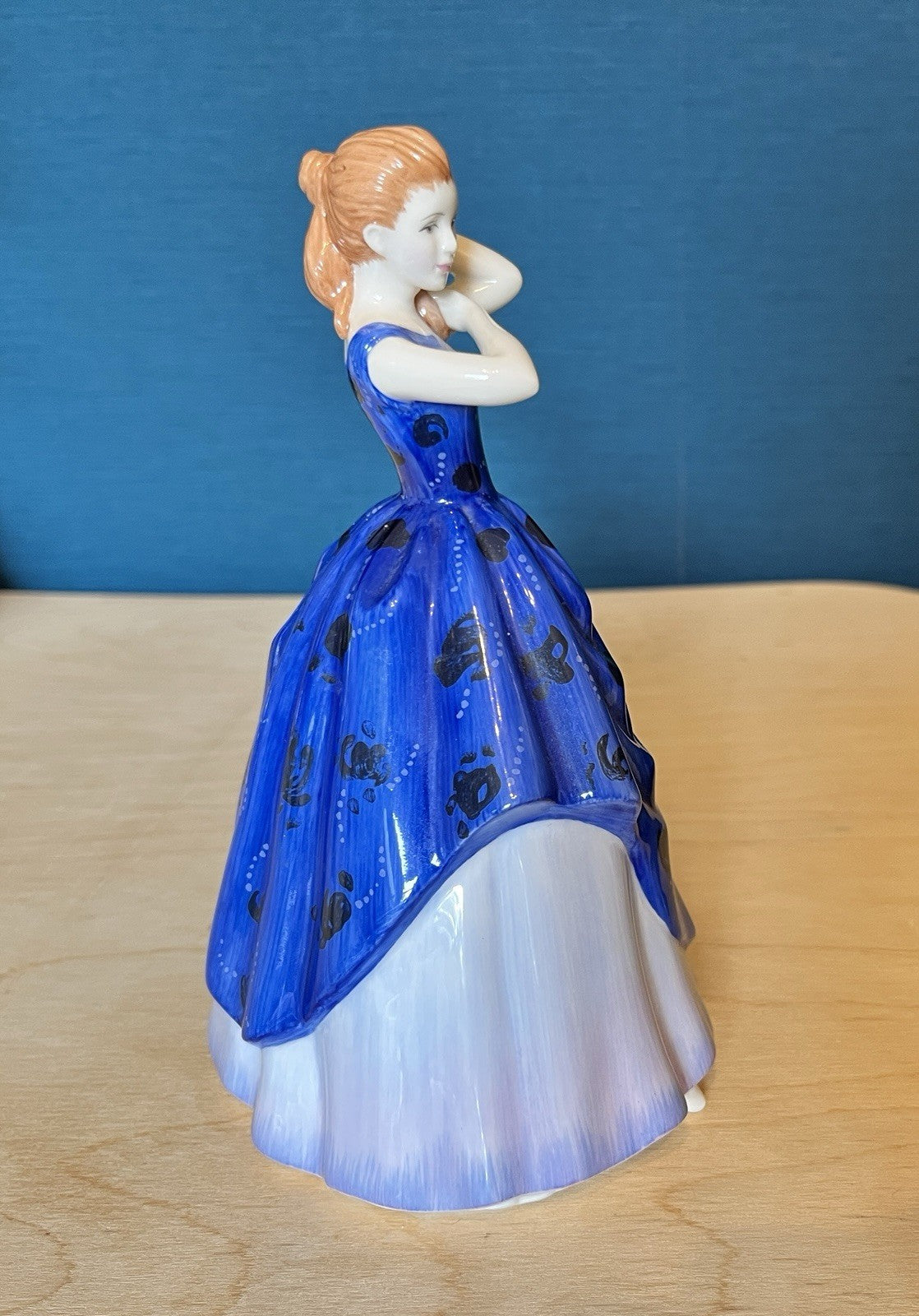Royal Doulton Pretty Ladies Lauren Figurine HN Collection Blue Dress Figure 17cm