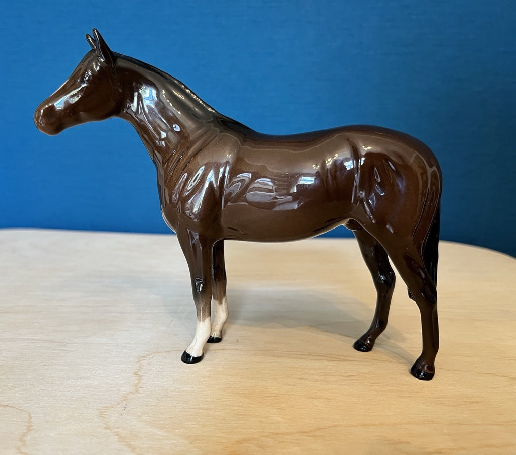 Royal Doulton Horse Figurine Bay Thoroughbred Horse Figure 16cm