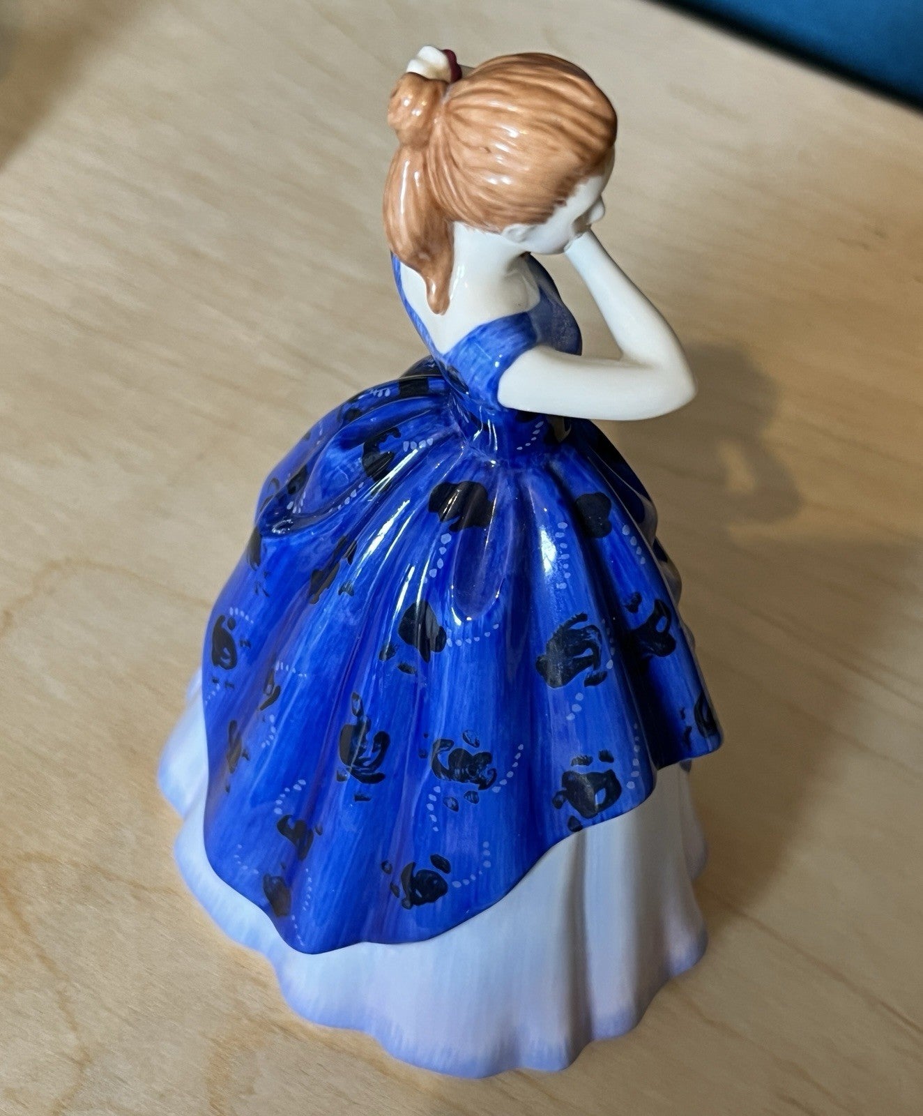 Royal Doulton Pretty Ladies Lauren Figurine HN Collection Blue Dress Figure 17cm