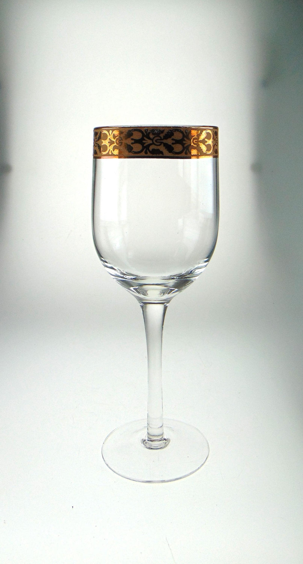Set of 6 Mid Century Wine Glasses. 19.5cm Tall Vintage Glasses