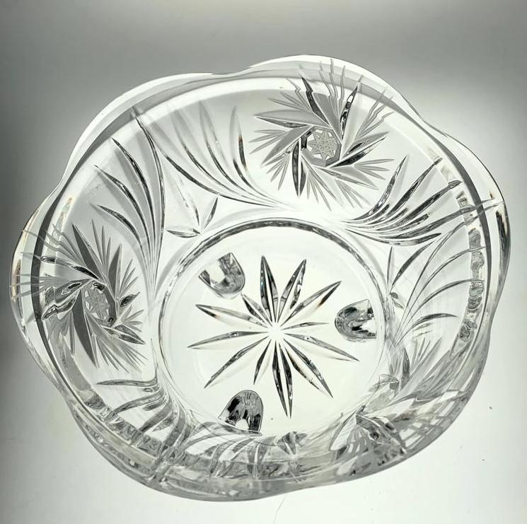 1938 Crystal Lidded Dish or Bowl on 3 Legs. Art Deco Crystal