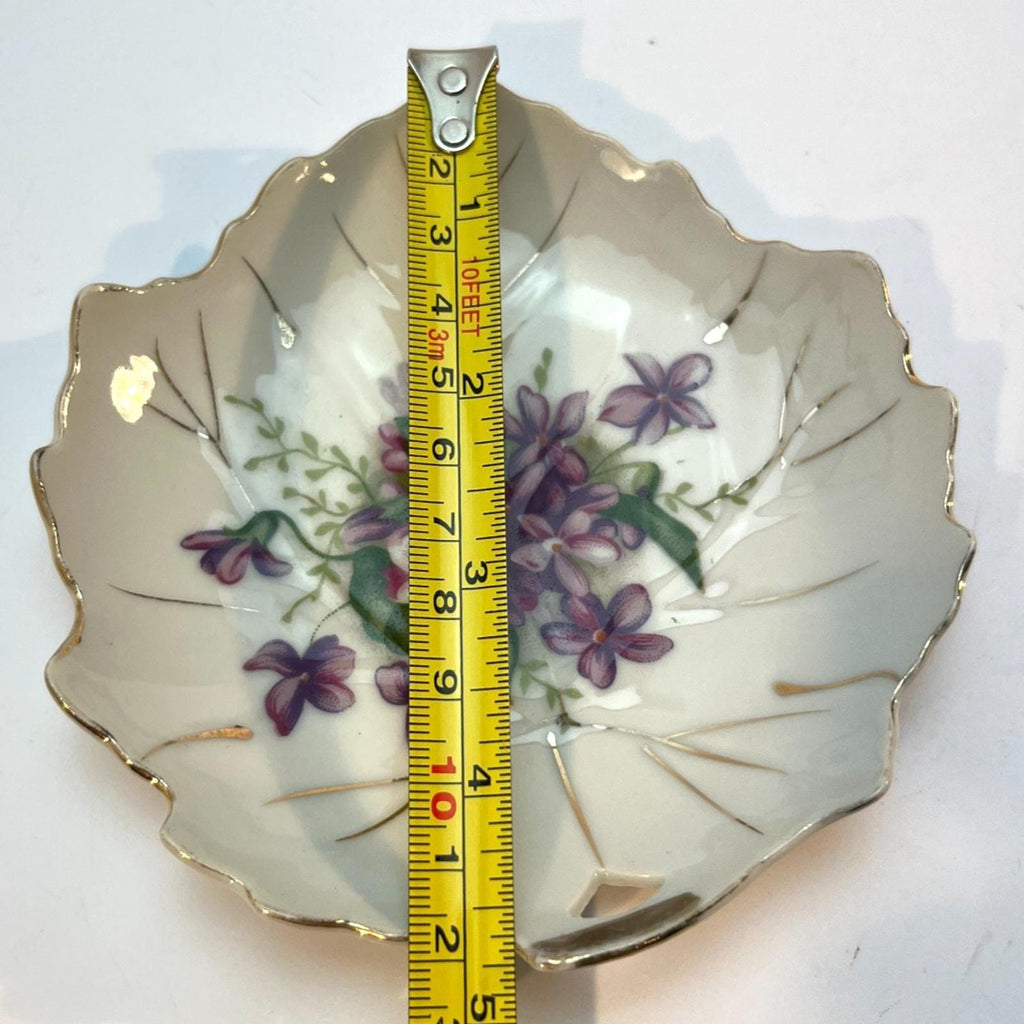 4 1950s China Plates with Hand Painted Floral Detailing. Pre-Viceroy Decorative